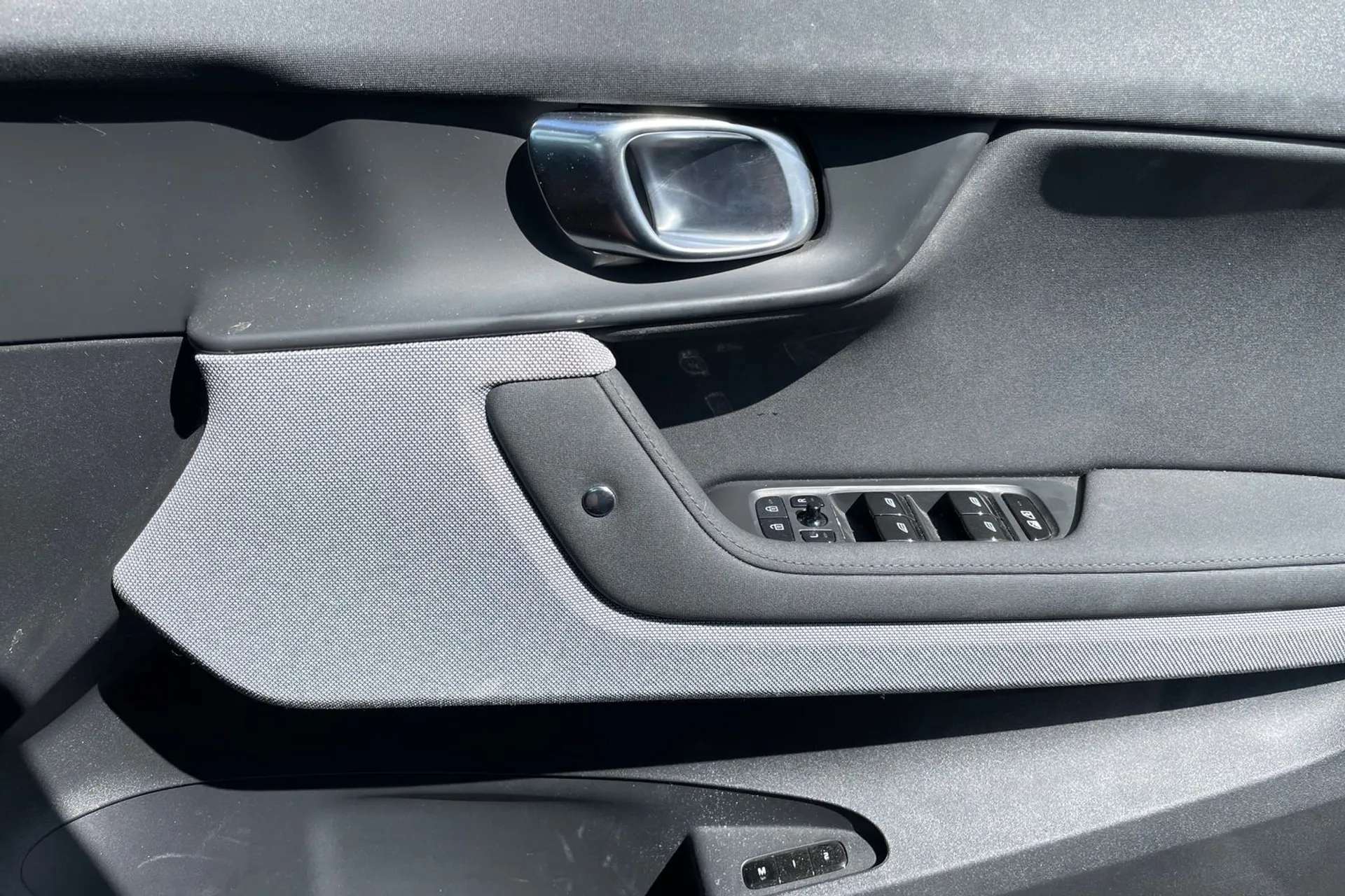 2022 POLESTAR 2 2022 POLESTAR 2