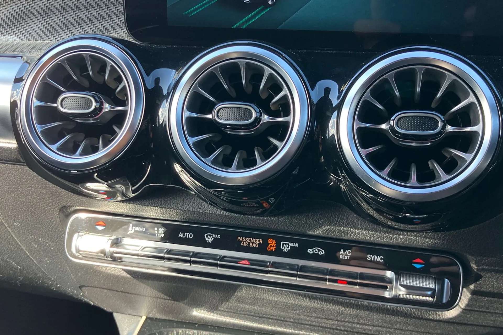 2023 MERCEDES-BENZ GLB 2023 MERCEDES-BENZ GLB