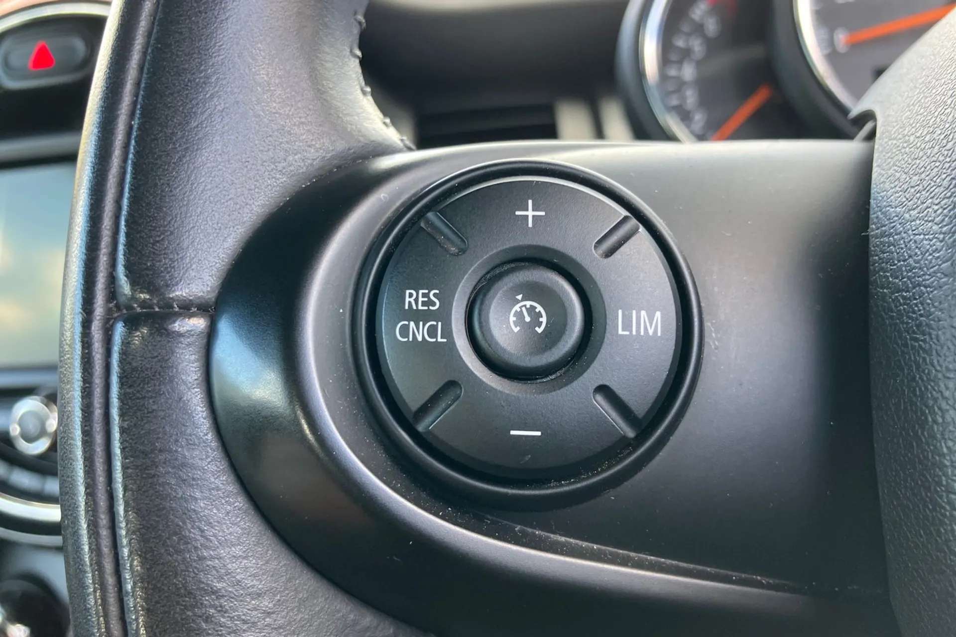 2019 MINI CONVERTIBLE 2019 MINI CONVERTIBLE