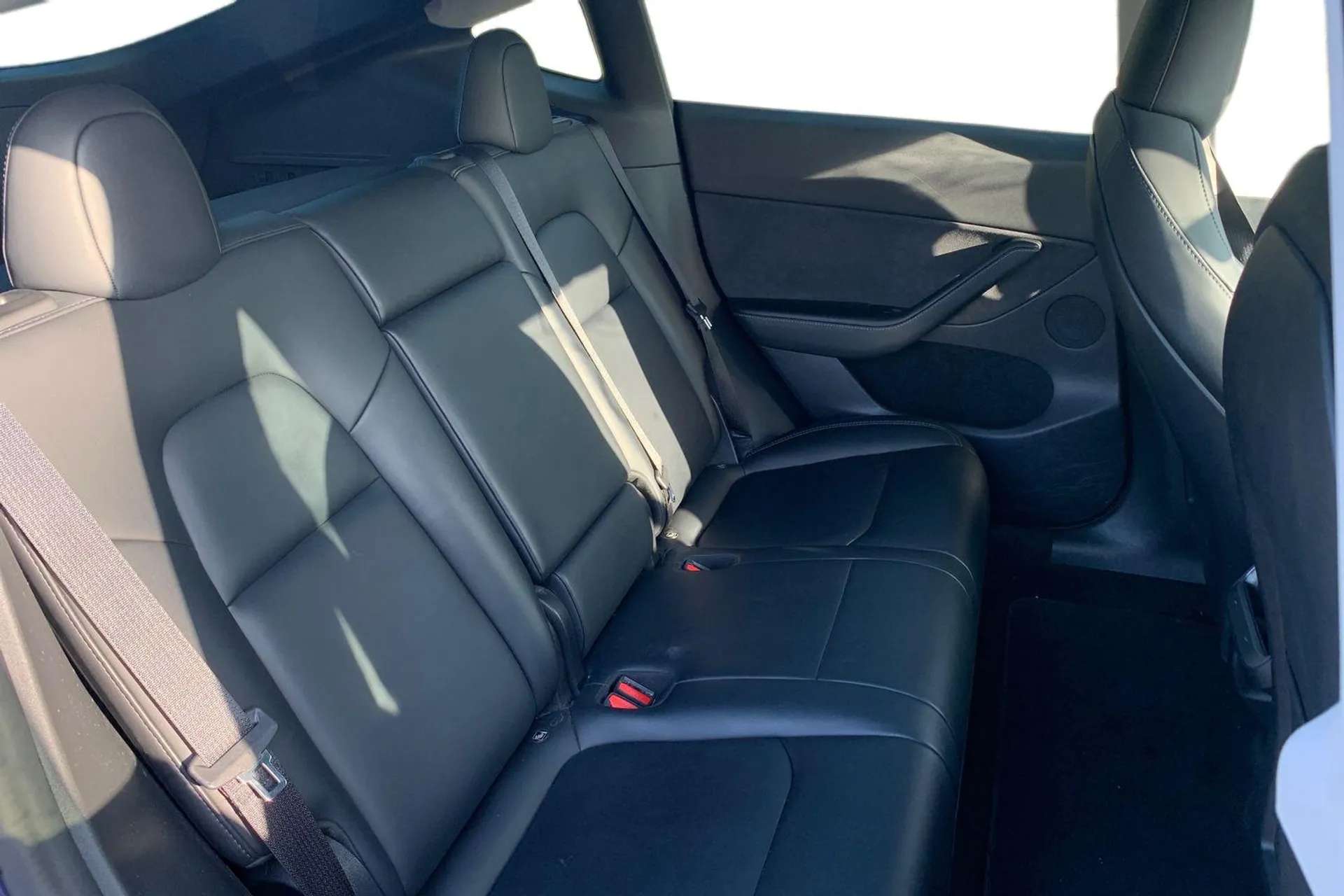 2023 TESLA MODEL Y 2023 TESLA MODEL Y