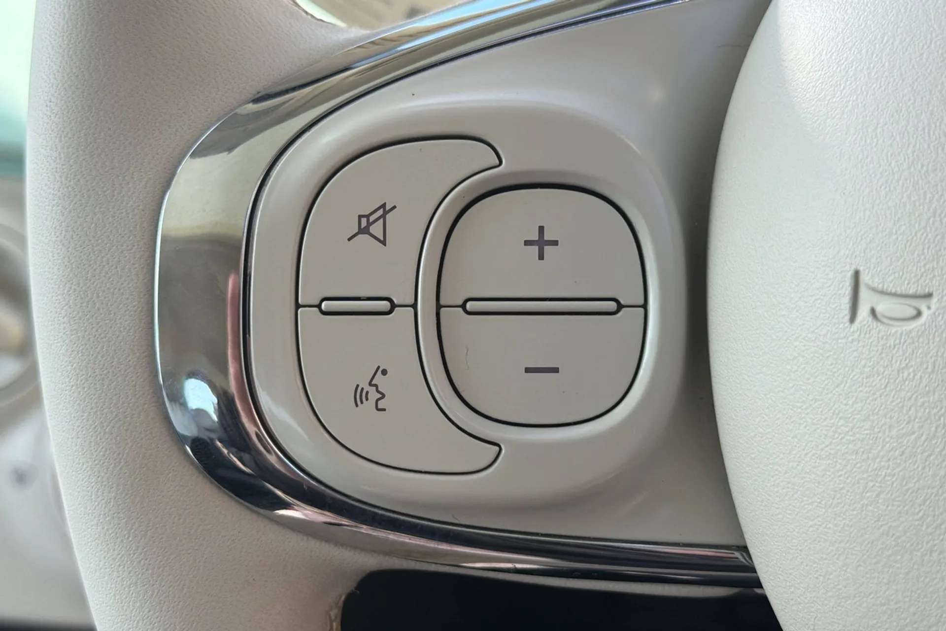 2020 FIAT 500 2020 FIAT 500
