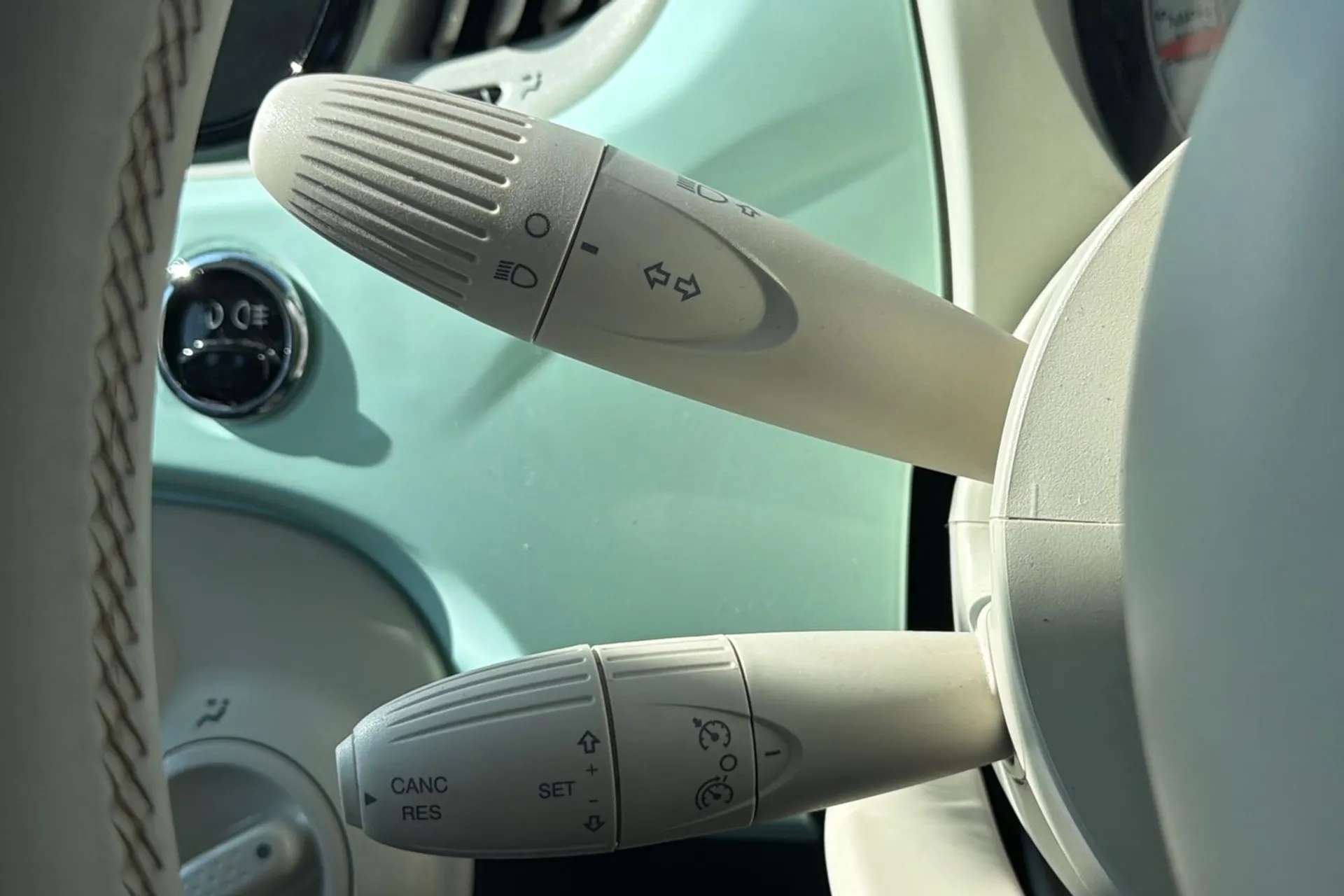 2020 FIAT 500 2020 FIAT 500