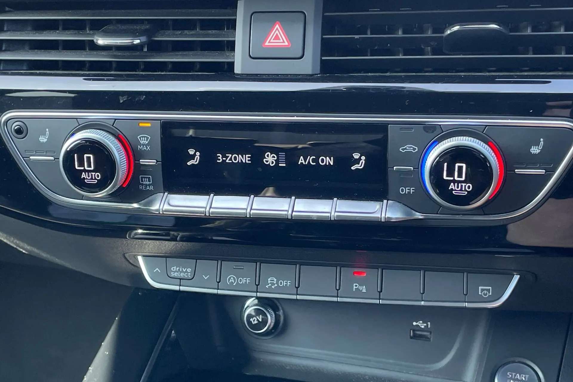 2020 AUDI A4 2020 AUDI A4