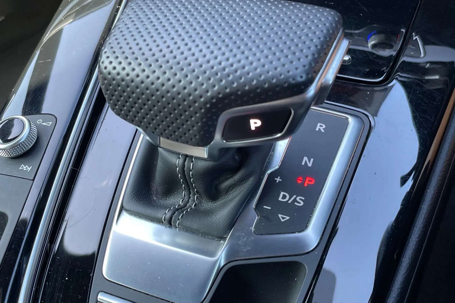 2020 AUDI A4 2020 AUDI A4