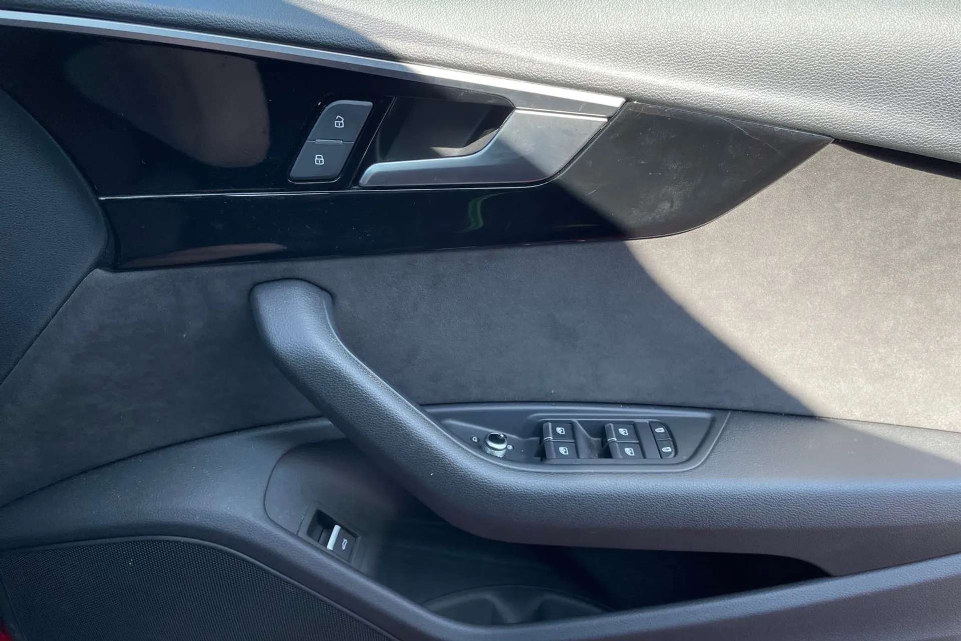 2020 AUDI A4 2020 AUDI A4