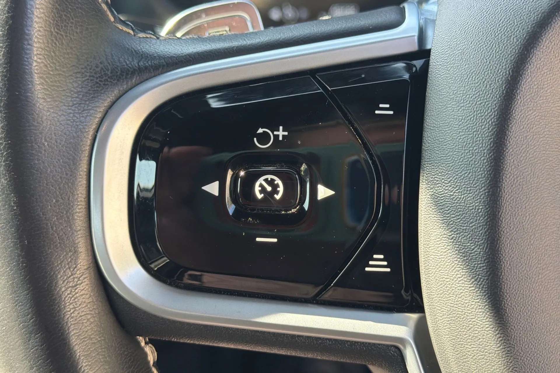 2020 VOLVO S60 2020 VOLVO S60