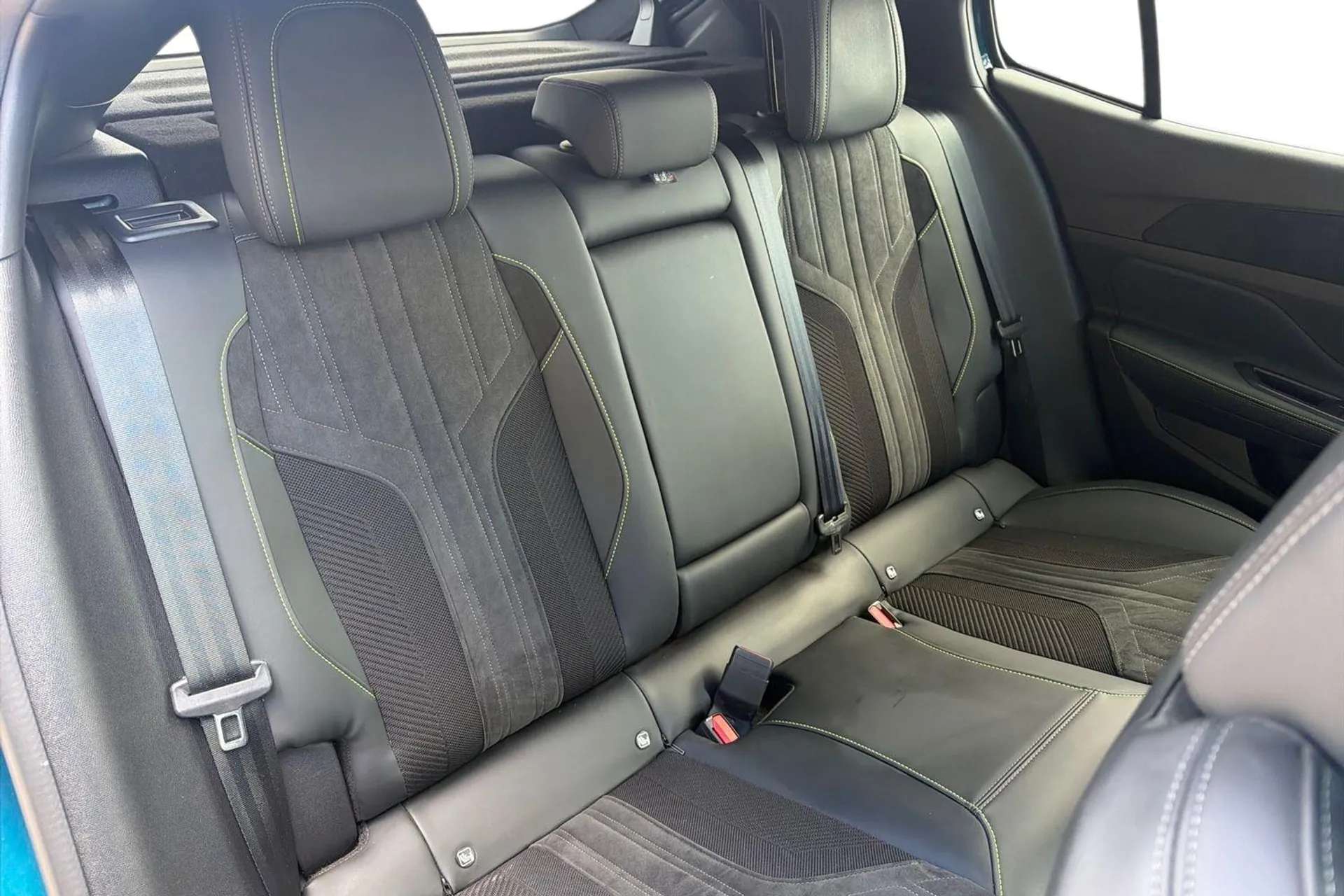 2024 PEUGEOT 408 2024 PEUGEOT 408