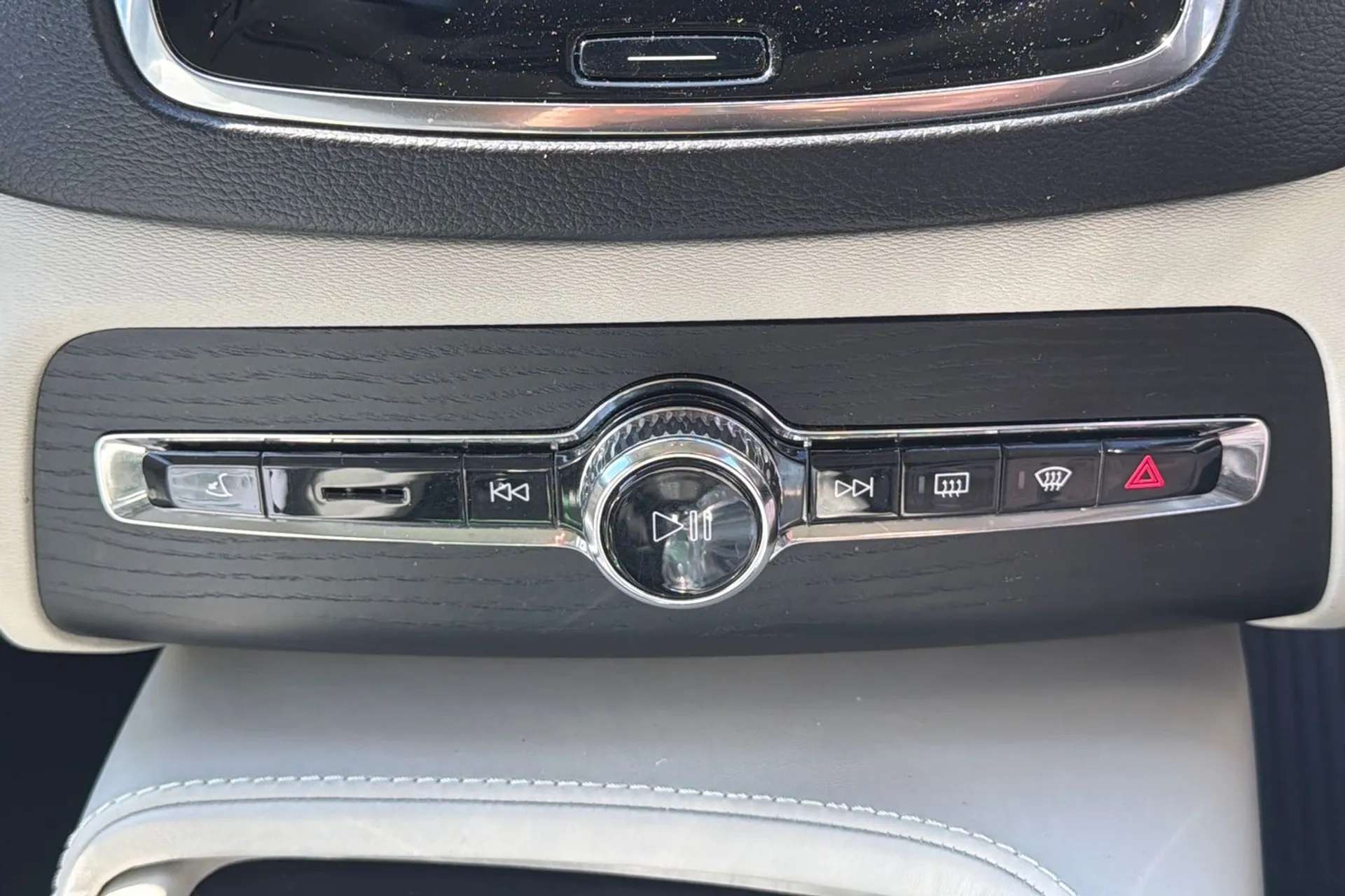 2020 VOLVO XC90 2020 VOLVO XC90