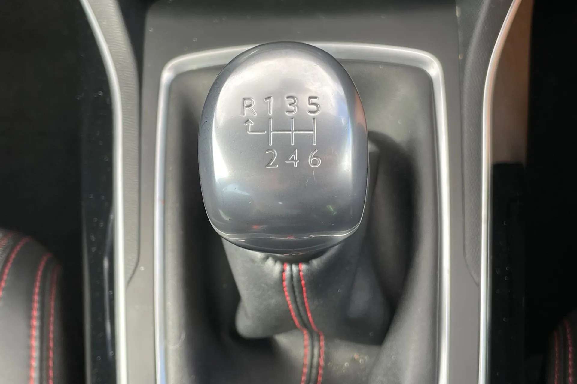 2018 PEUGEOT 308 2018 PEUGEOT 308
