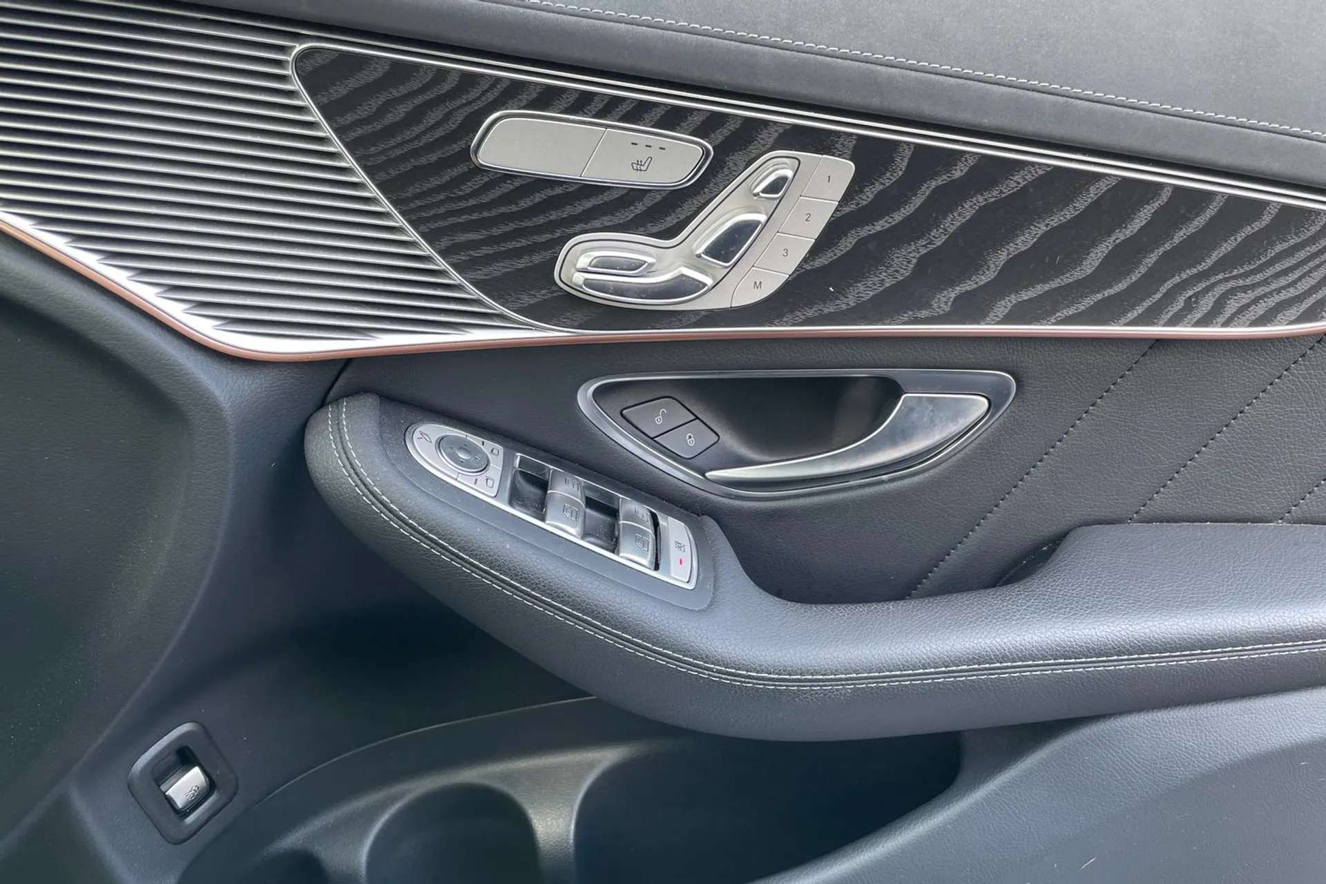 2023 MERCEDES-BENZ EQC 2023 MERCEDES-BENZ EQC