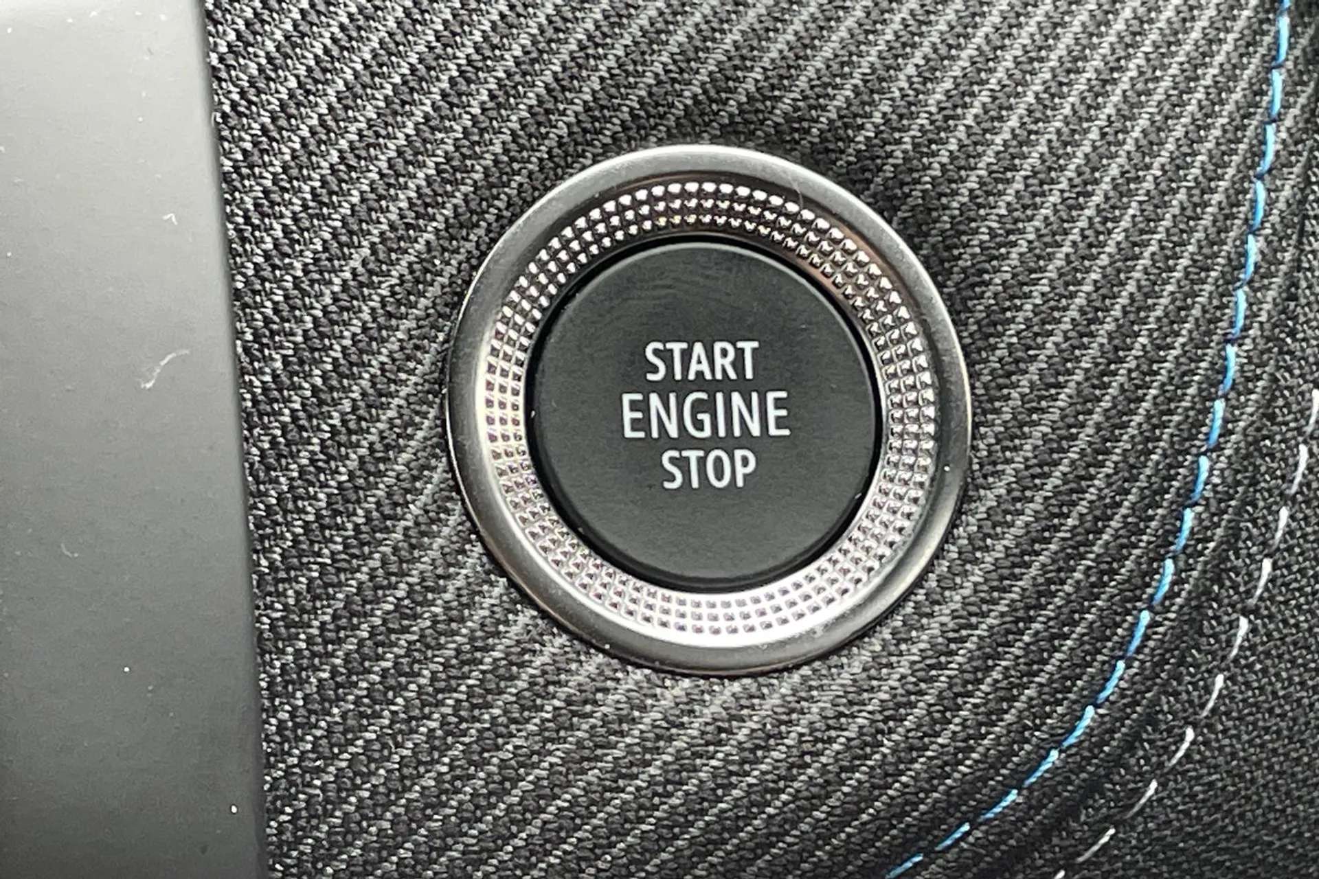 2025 RENAULT CAPTUR 2025 RENAULT CAPTUR