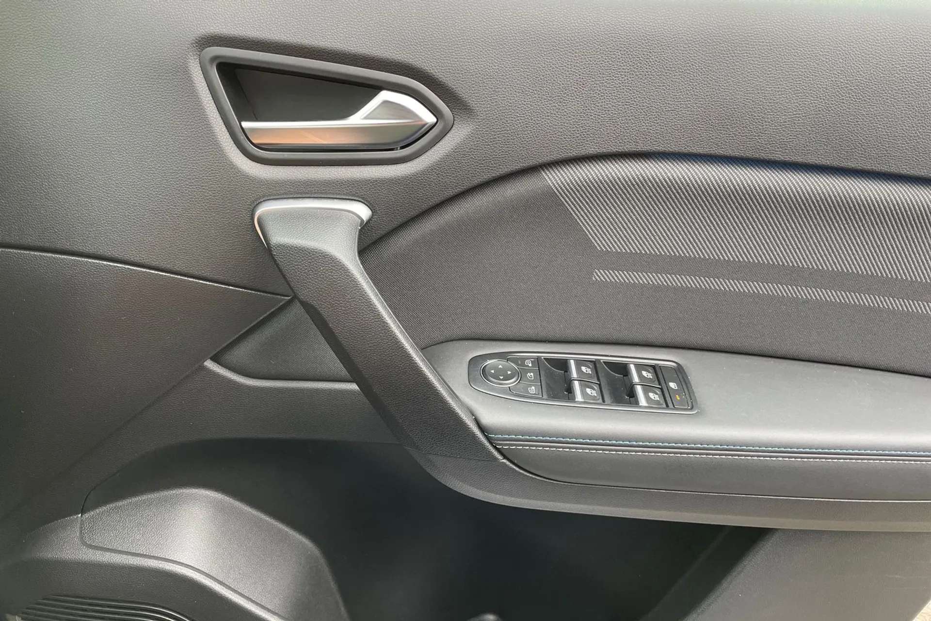 2025 RENAULT CAPTUR 2025 RENAULT CAPTUR