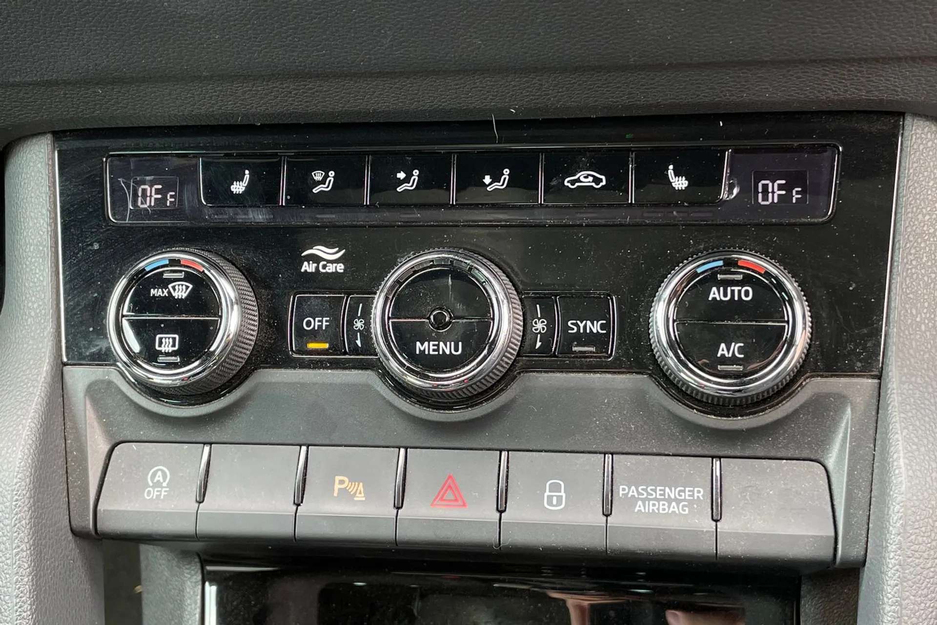 2022 SKODA KAROQ 2022 SKODA KAROQ