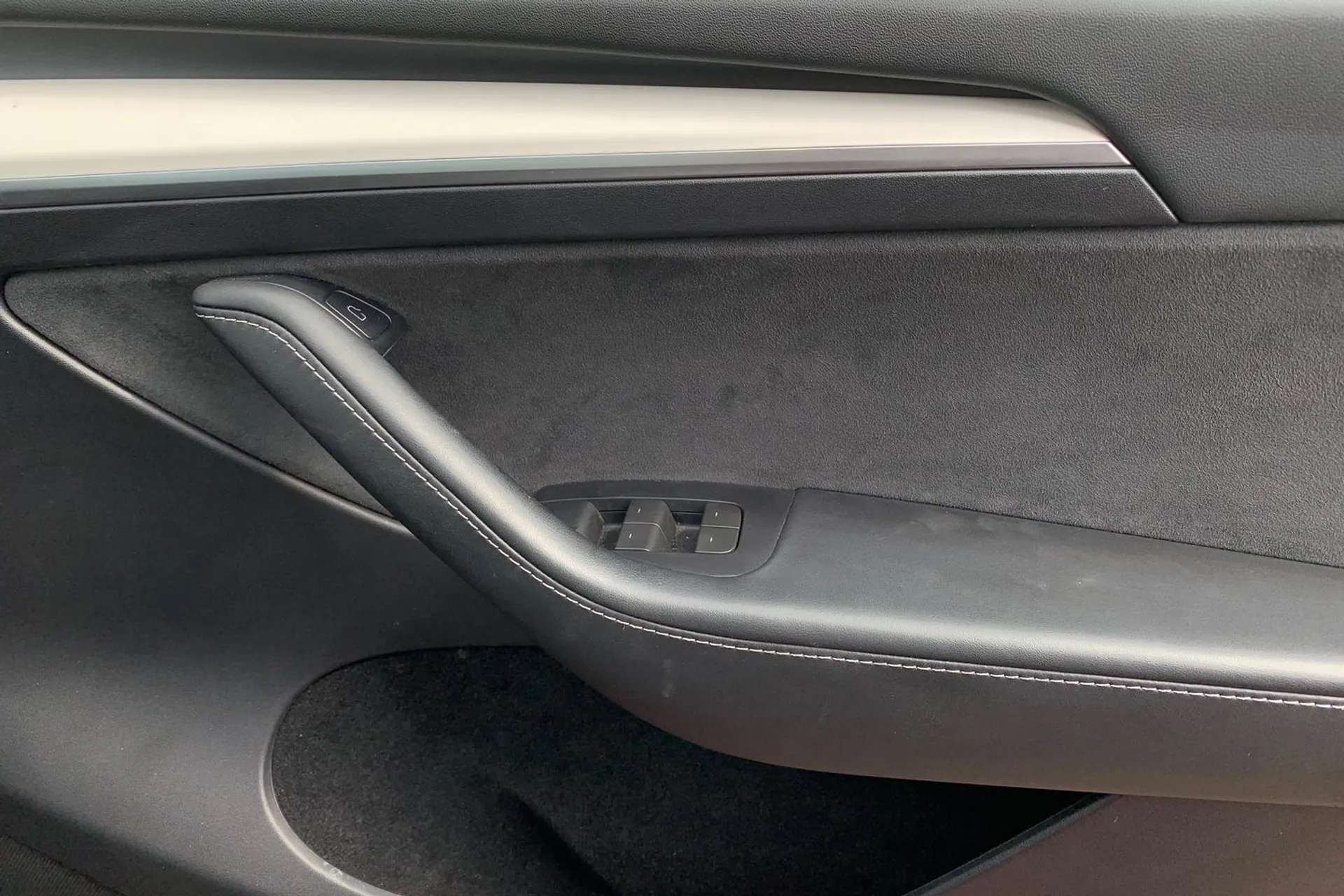 2023 TESLA MODEL Y 2023 TESLA MODEL Y