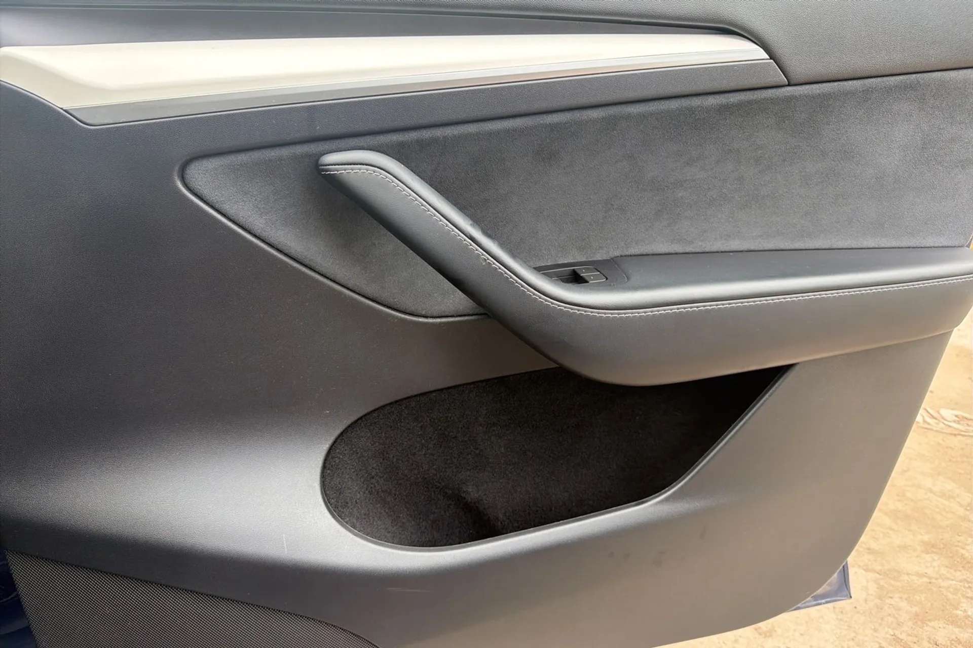 2023 TESLA MODEL Y 2023 TESLA MODEL Y