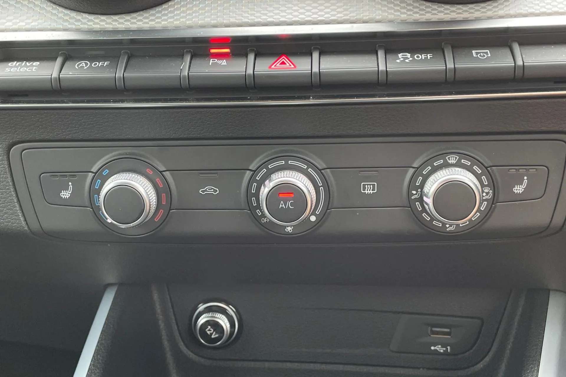 2023 AUDI Q2 2023 AUDI Q2