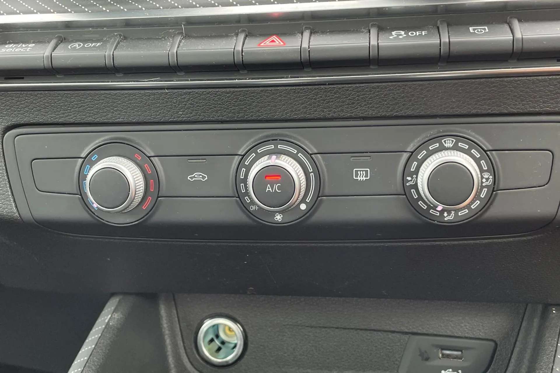 2022 AUDI Q2 2022 AUDI Q2