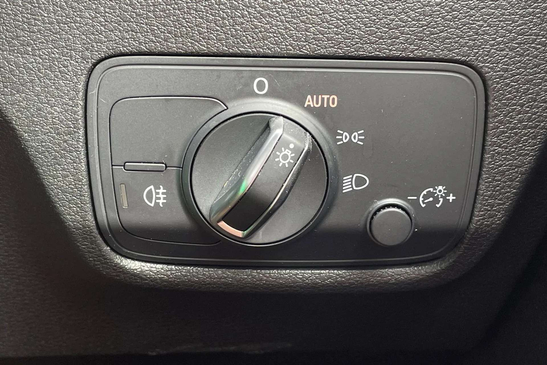 2022 AUDI Q2 2022 AUDI Q2