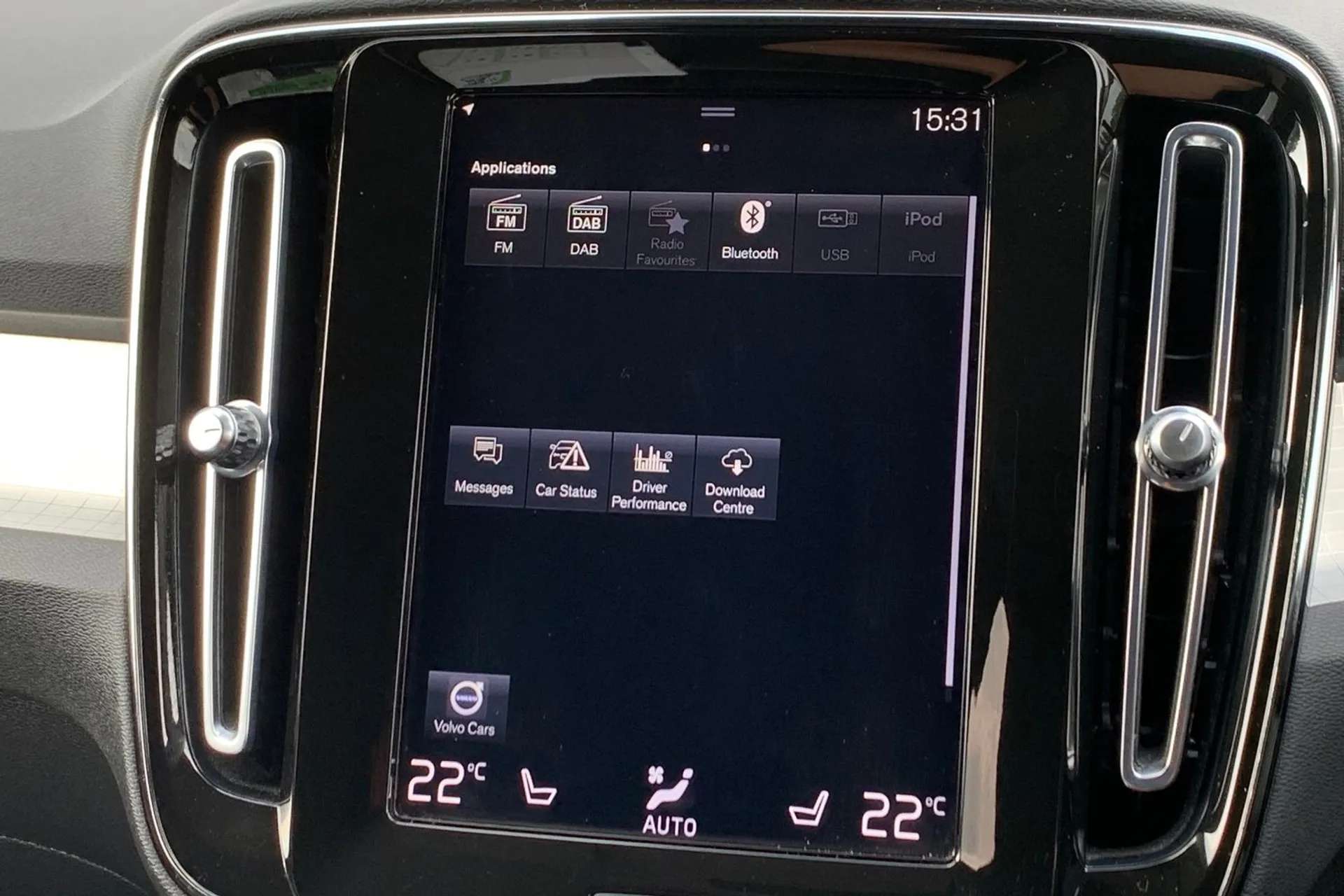 2021 VOLVO XC40 2021 VOLVO XC40