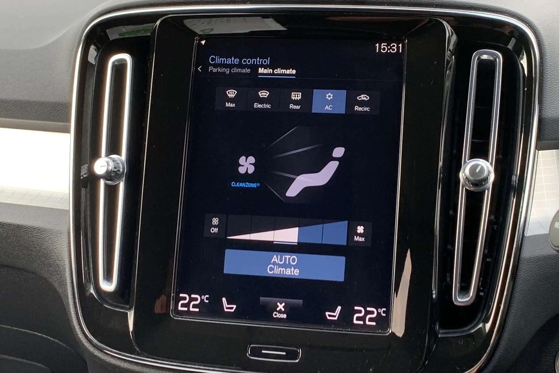2021 VOLVO XC40 2021 VOLVO XC40