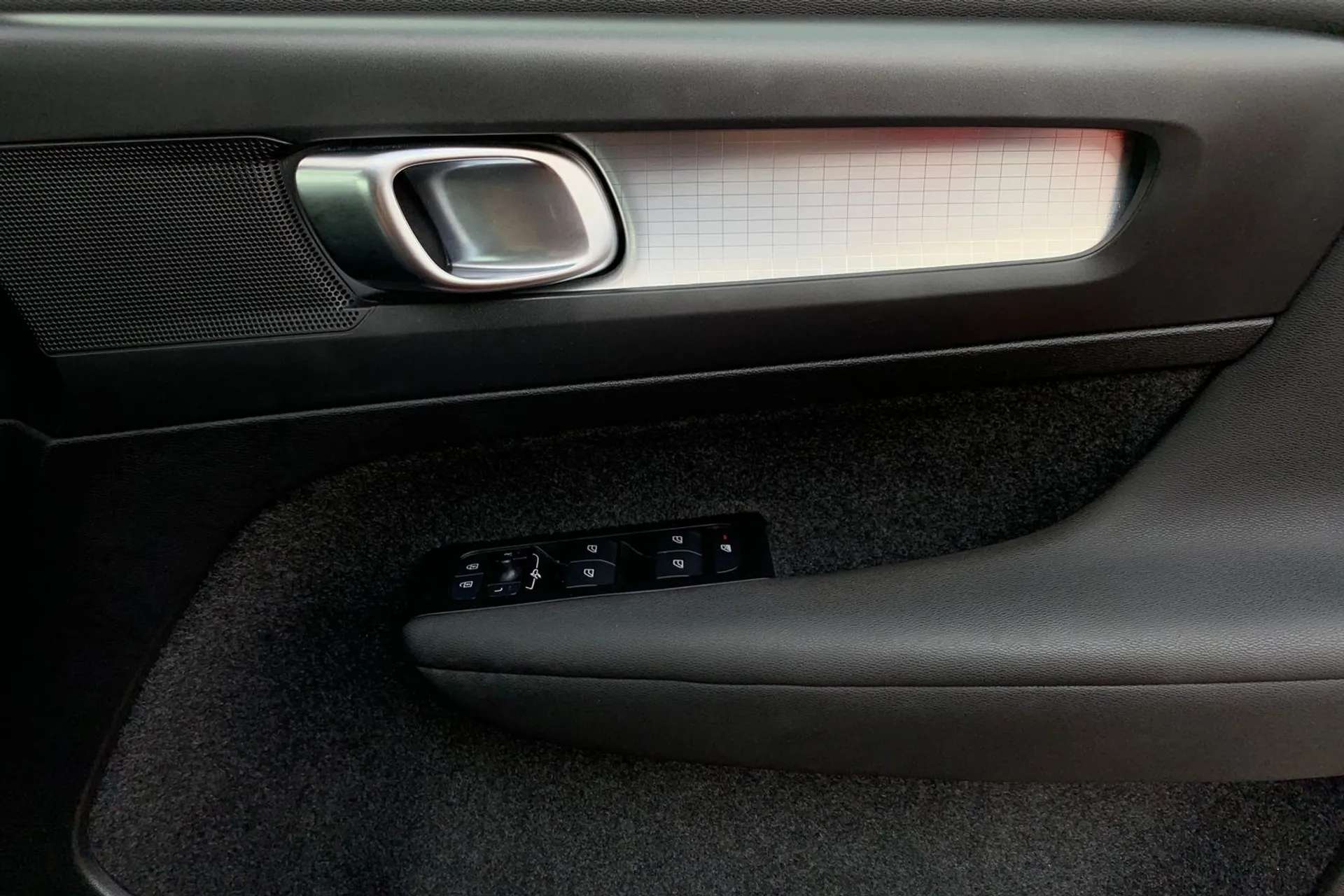 2021 VOLVO XC40 2021 VOLVO XC40