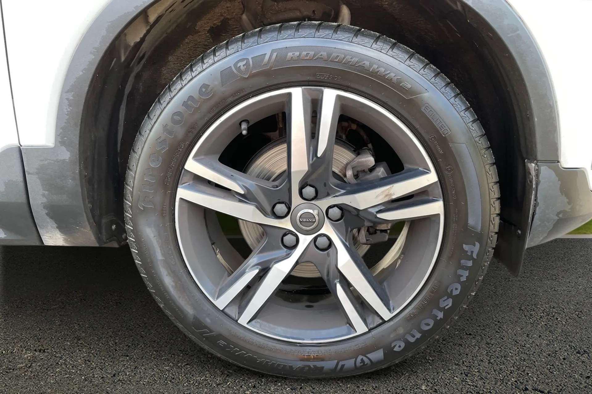 2019 VOLVO XC40 2019 VOLVO XC40