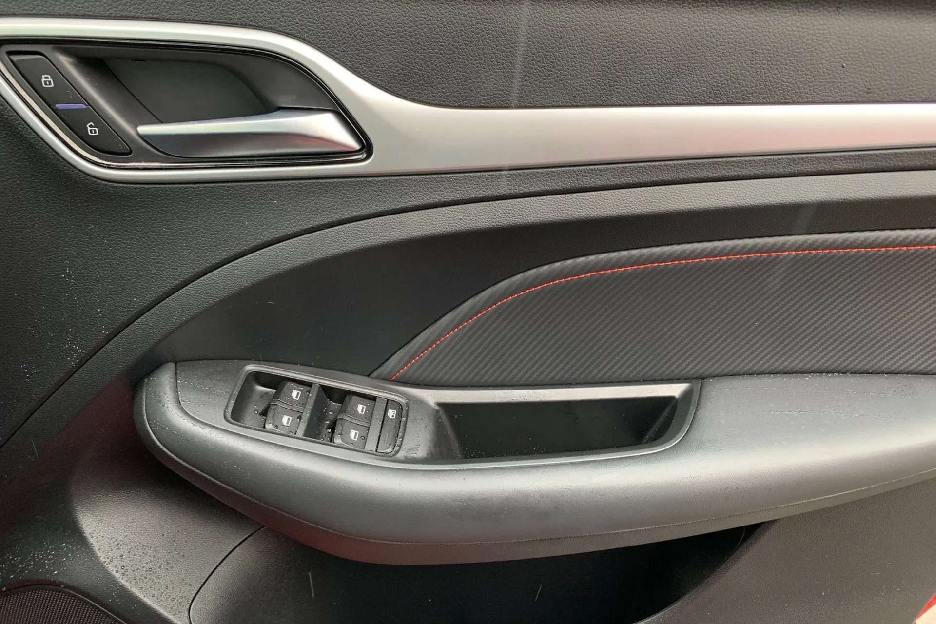 2025 MG MOTOR UK ZS 2025 MG MOTOR UK ZS