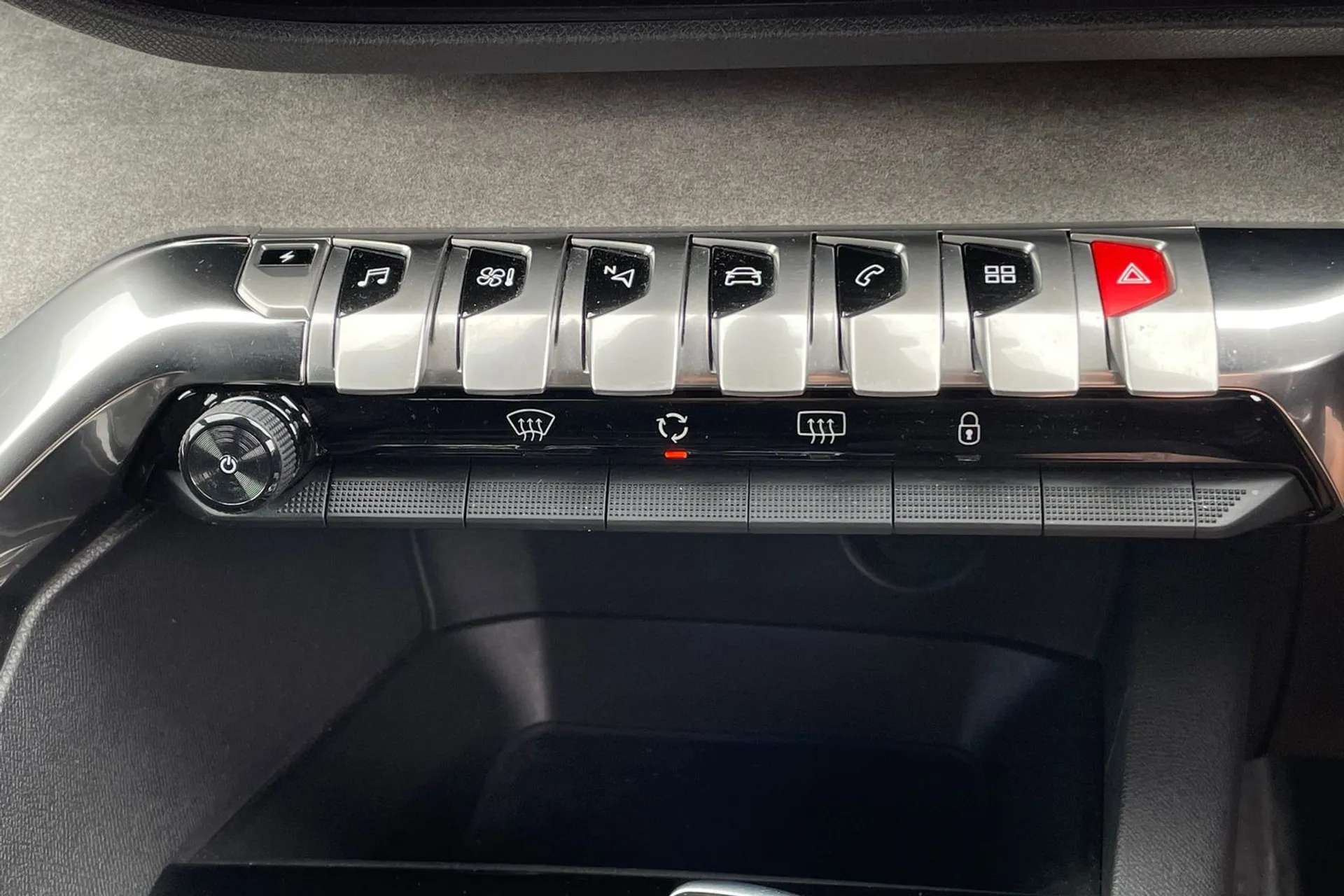 2022 PEUGEOT 3008 2022 PEUGEOT 3008