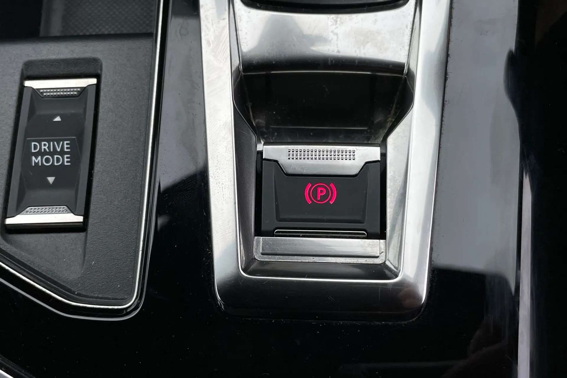 2022 PEUGEOT 3008 2022 PEUGEOT 3008