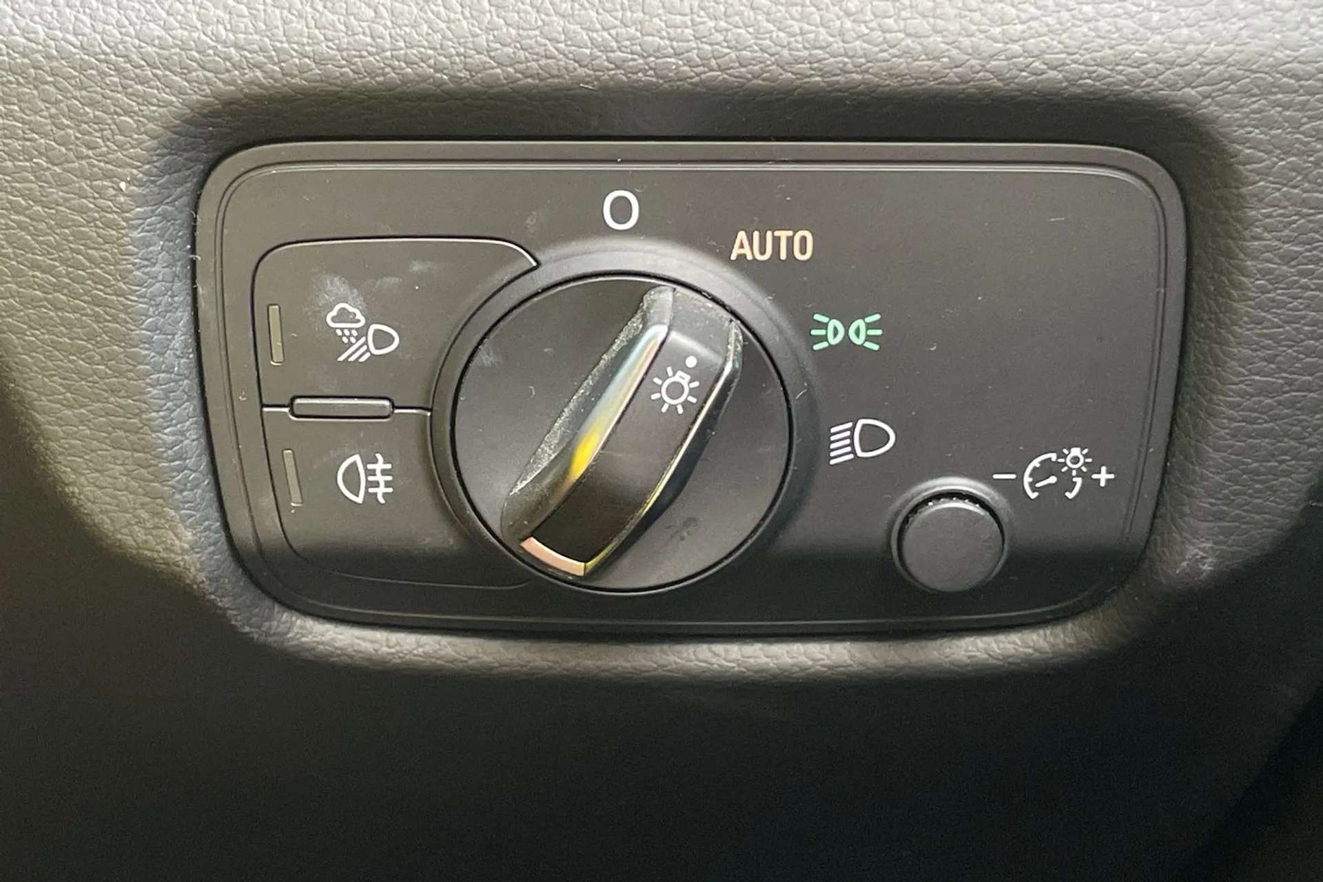 2016 AUDI A3 2016 AUDI A3