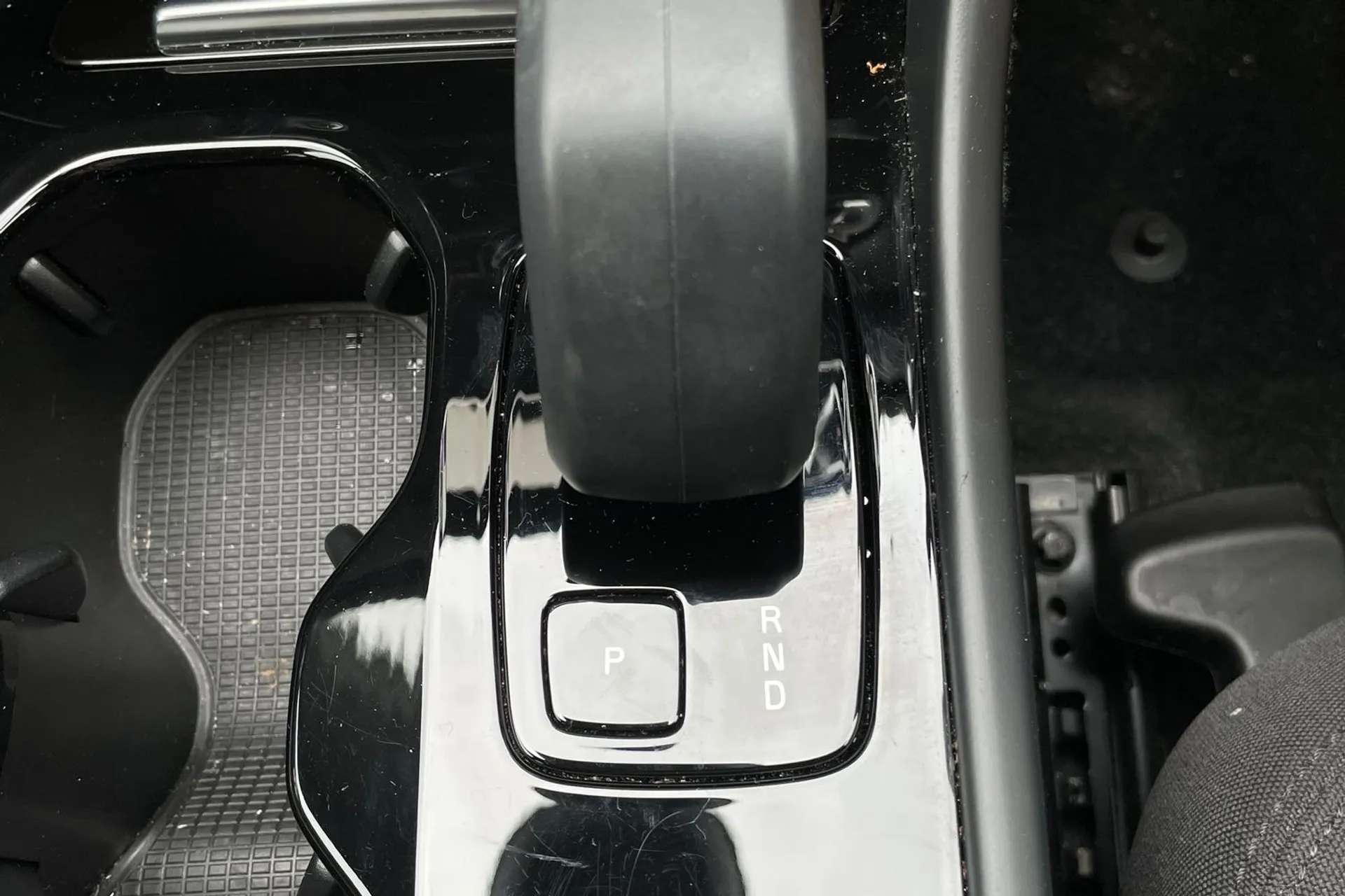 2023 VOLVO C40 2023 VOLVO C40