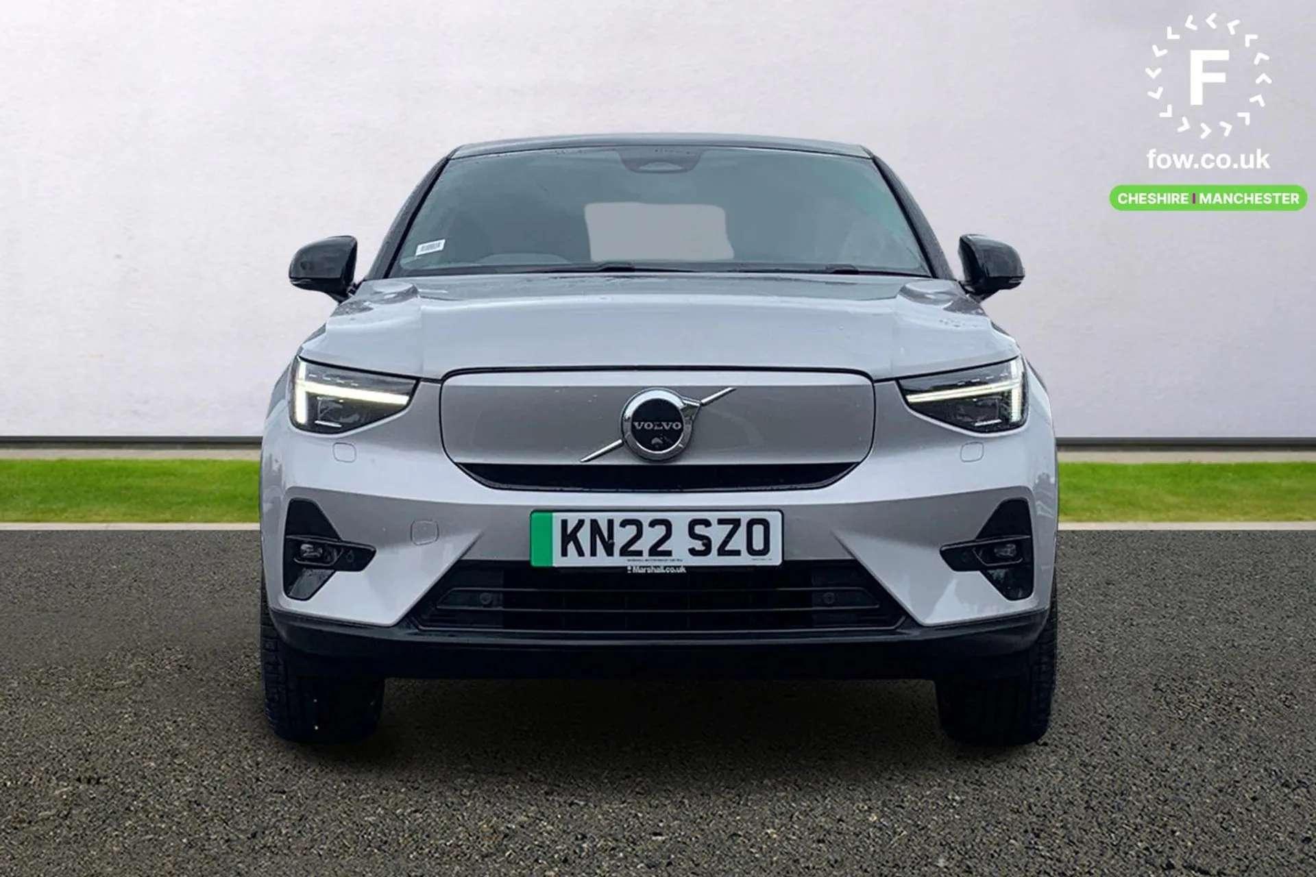 2022 VOLVO C40 2022 VOLVO C40
