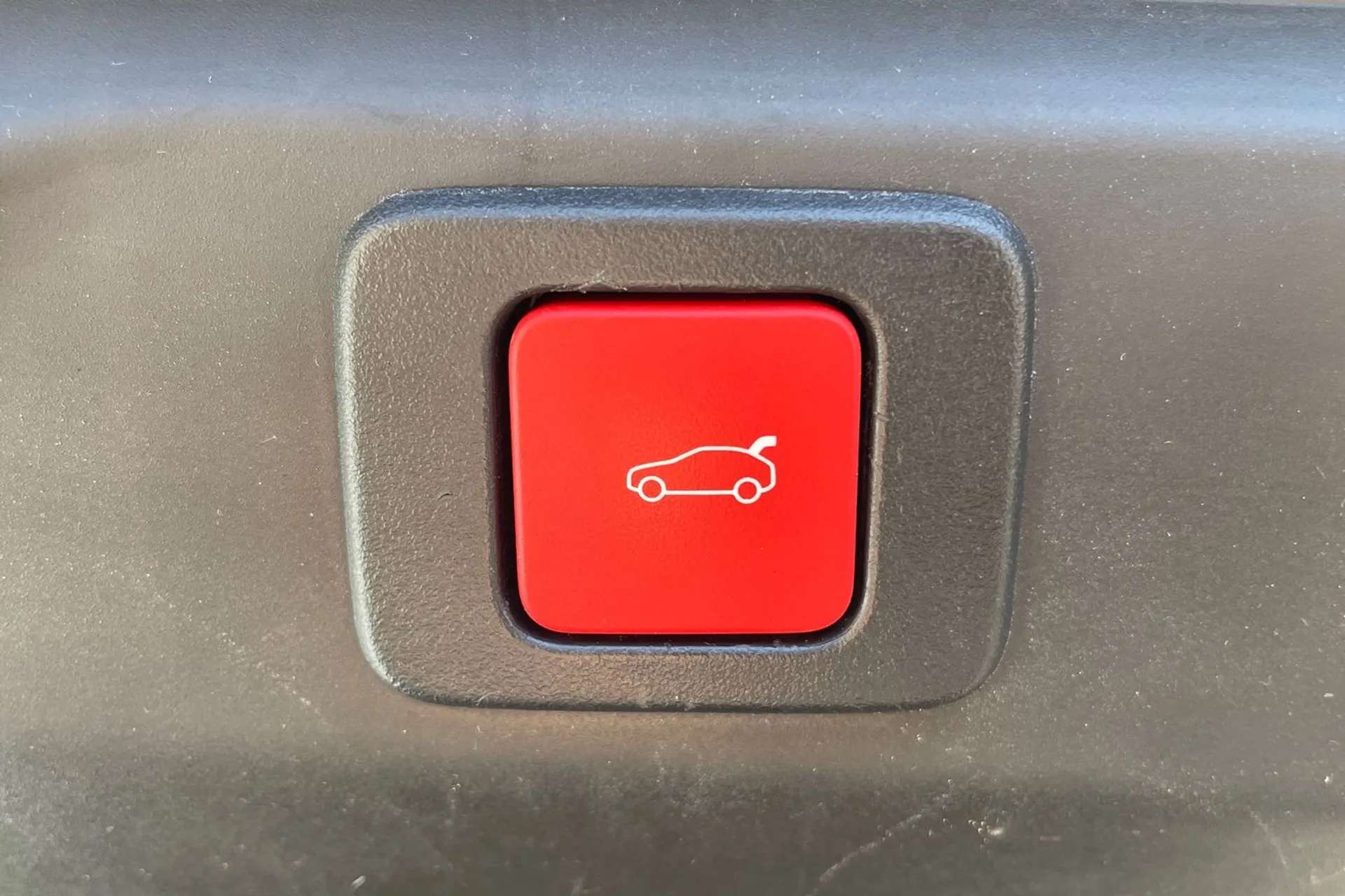 2024 PEUGEOT 3008 2024 PEUGEOT 3008