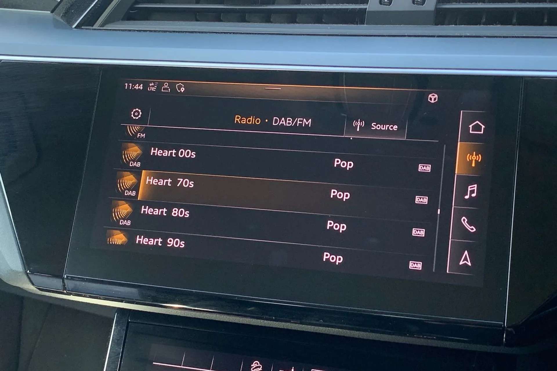 2020 AUDI E-TRON 2020 AUDI E-TRON