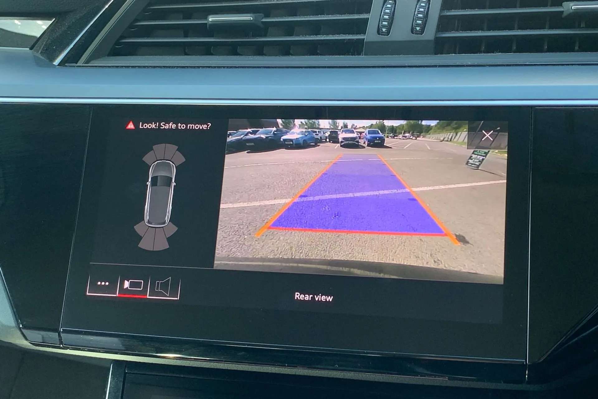 2020 AUDI E-TRON 2020 AUDI E-TRON