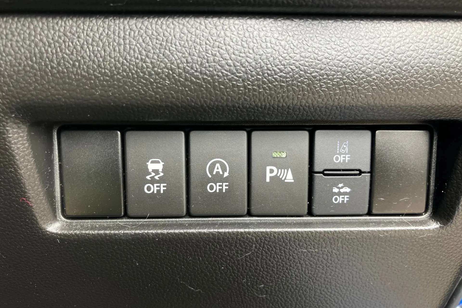 2022 SUZUKI SWIFT 2022 SUZUKI SWIFT