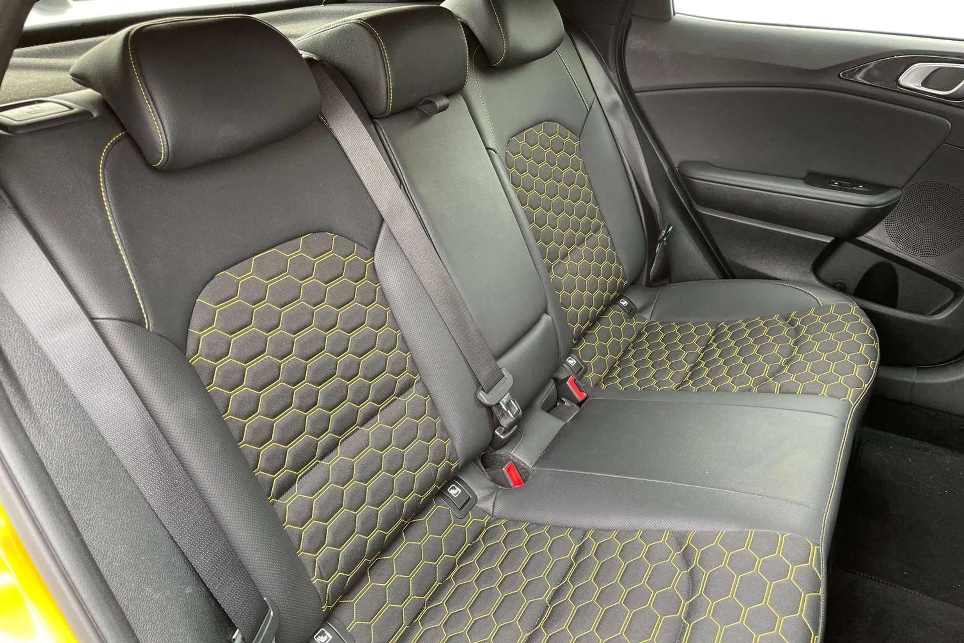 2021 KIA XCEED 2021 KIA XCEED