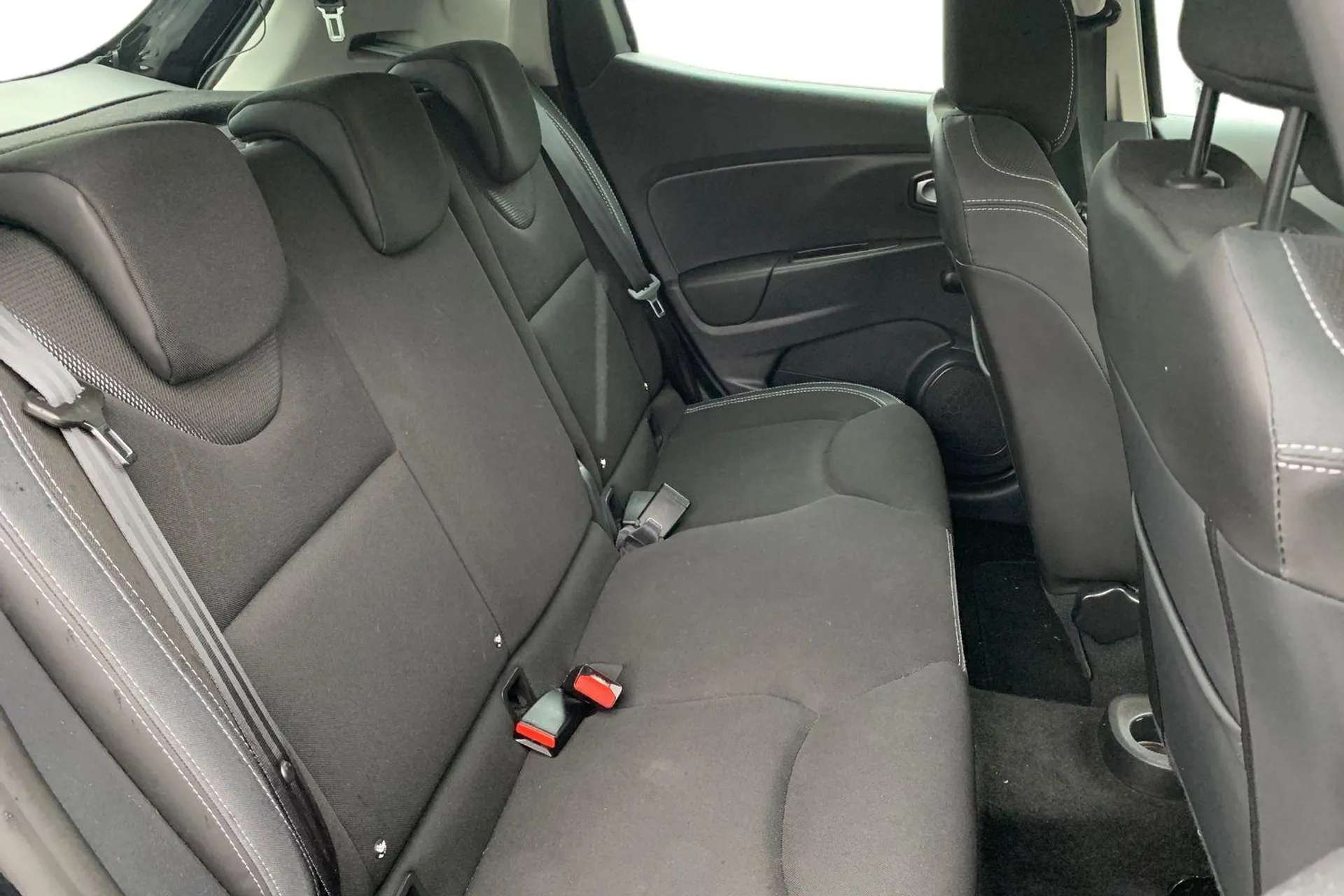 2017 RENAULT CLIO 2017 RENAULT CLIO