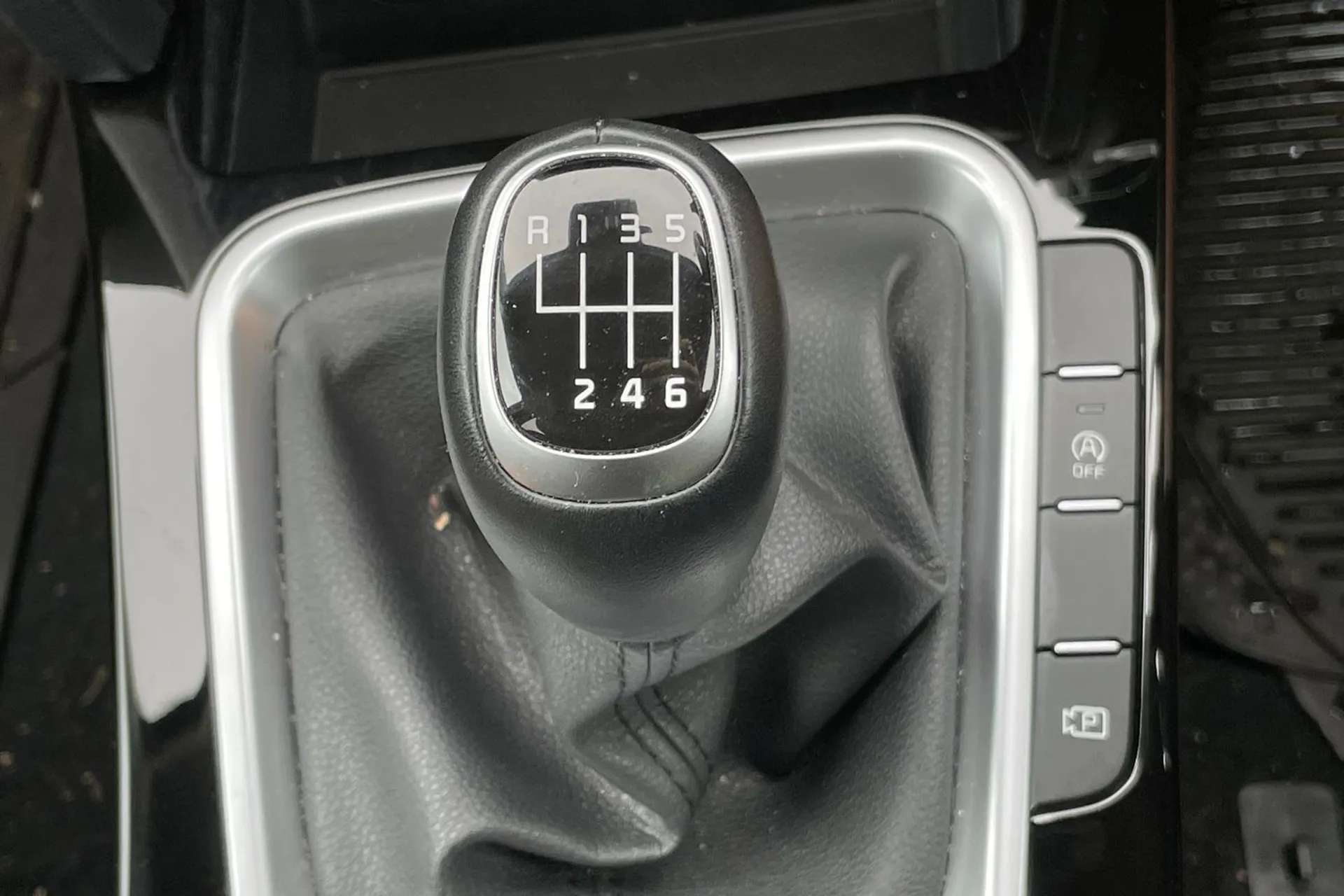 2024 KIA CEED 2024 KIA CEED