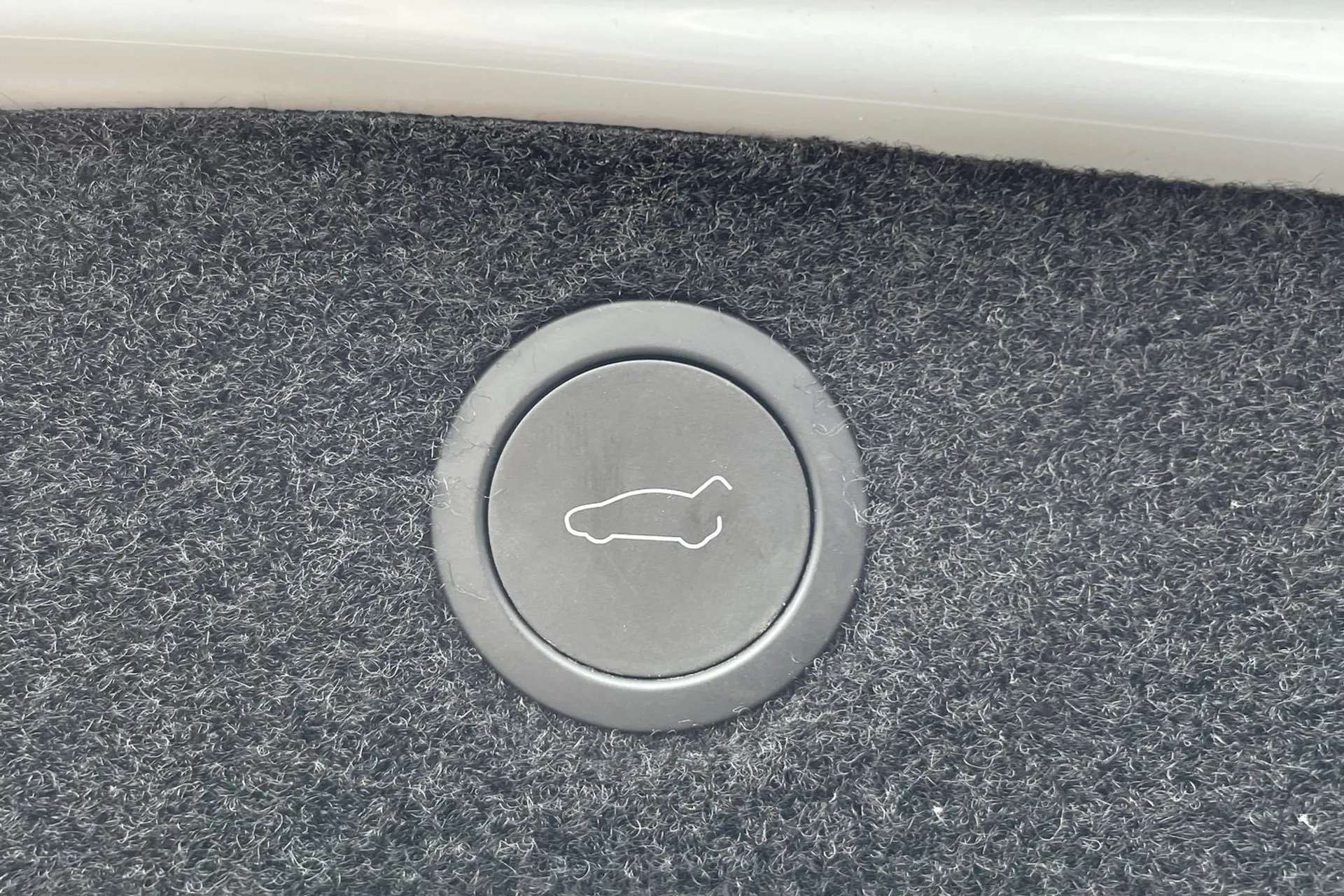 2024 TESLA MODEL 3 2024 TESLA MODEL 3