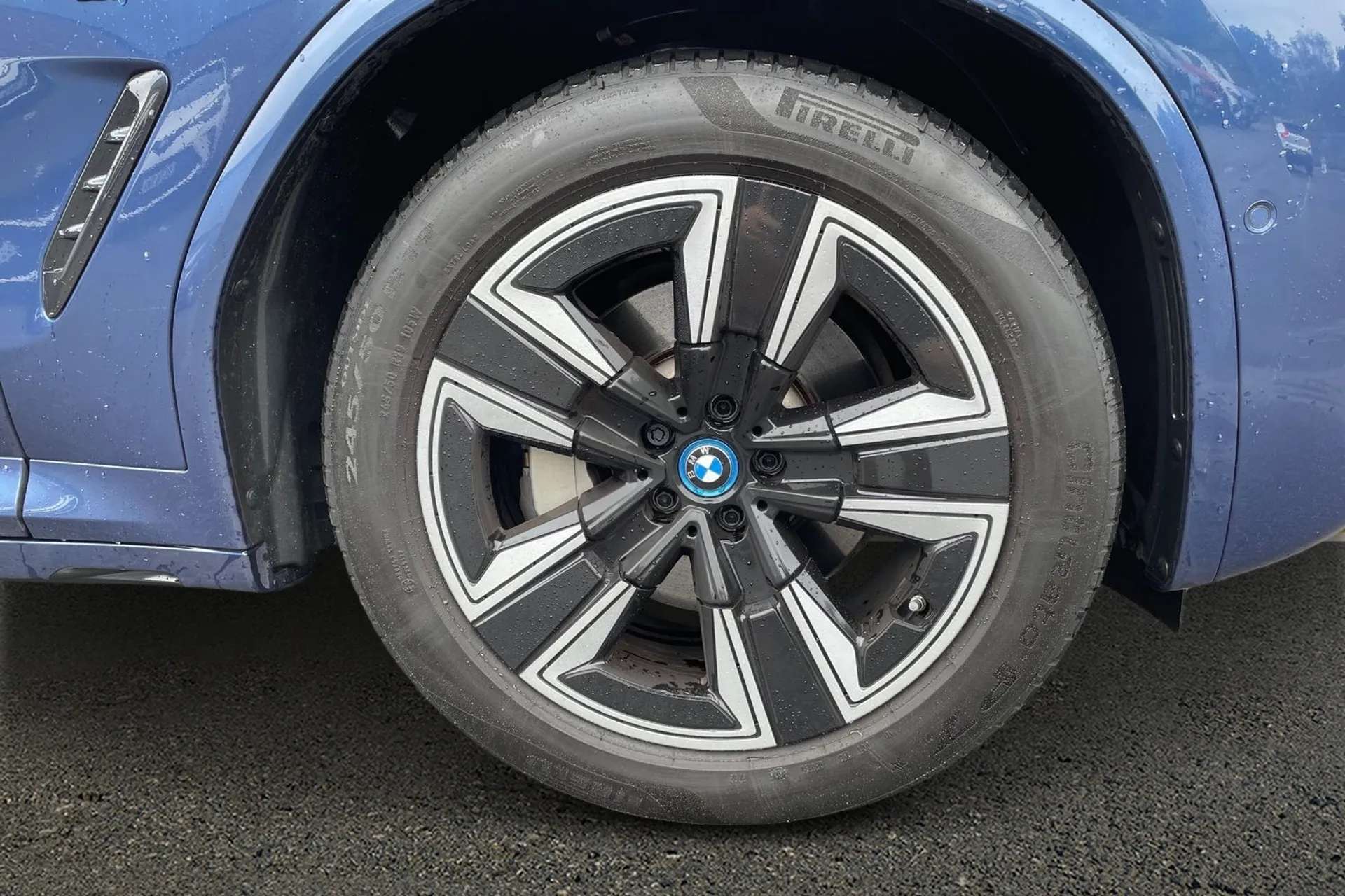 2022 BMW IX3 2022 BMW IX3