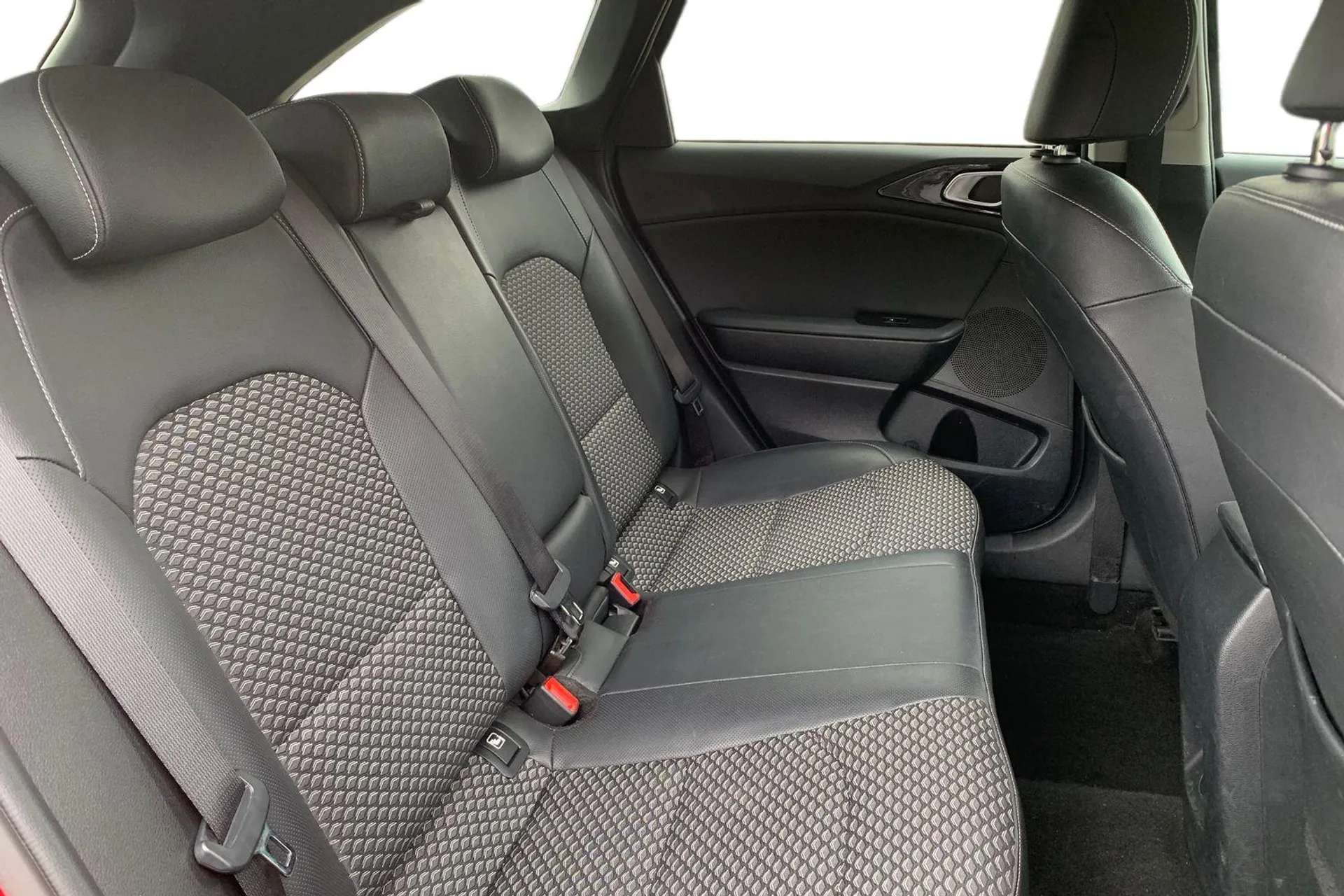 2023 KIA CEED 2023 KIA CEED