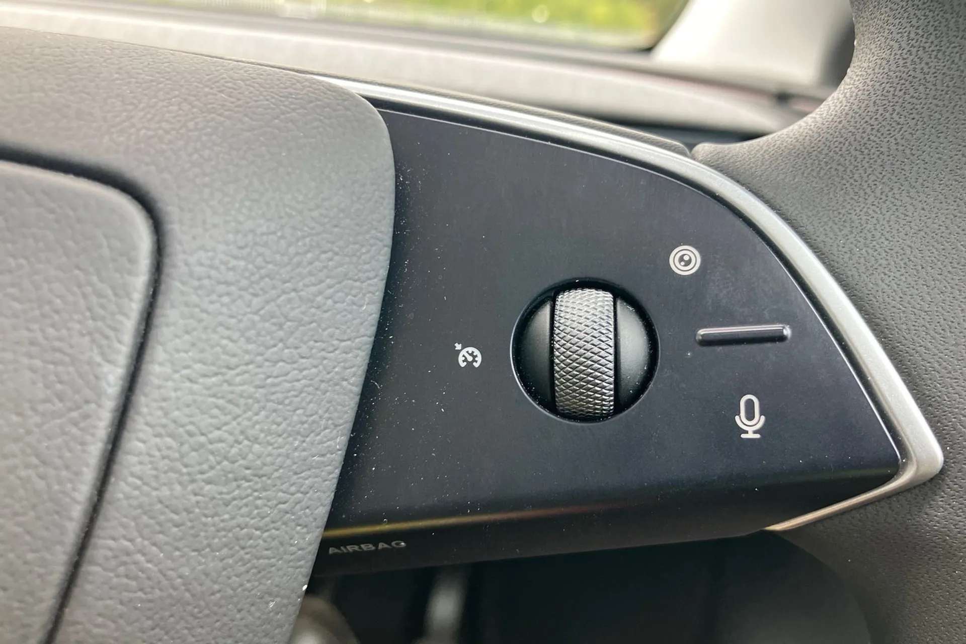 2025 TESLA MODEL Y 2025 TESLA MODEL Y