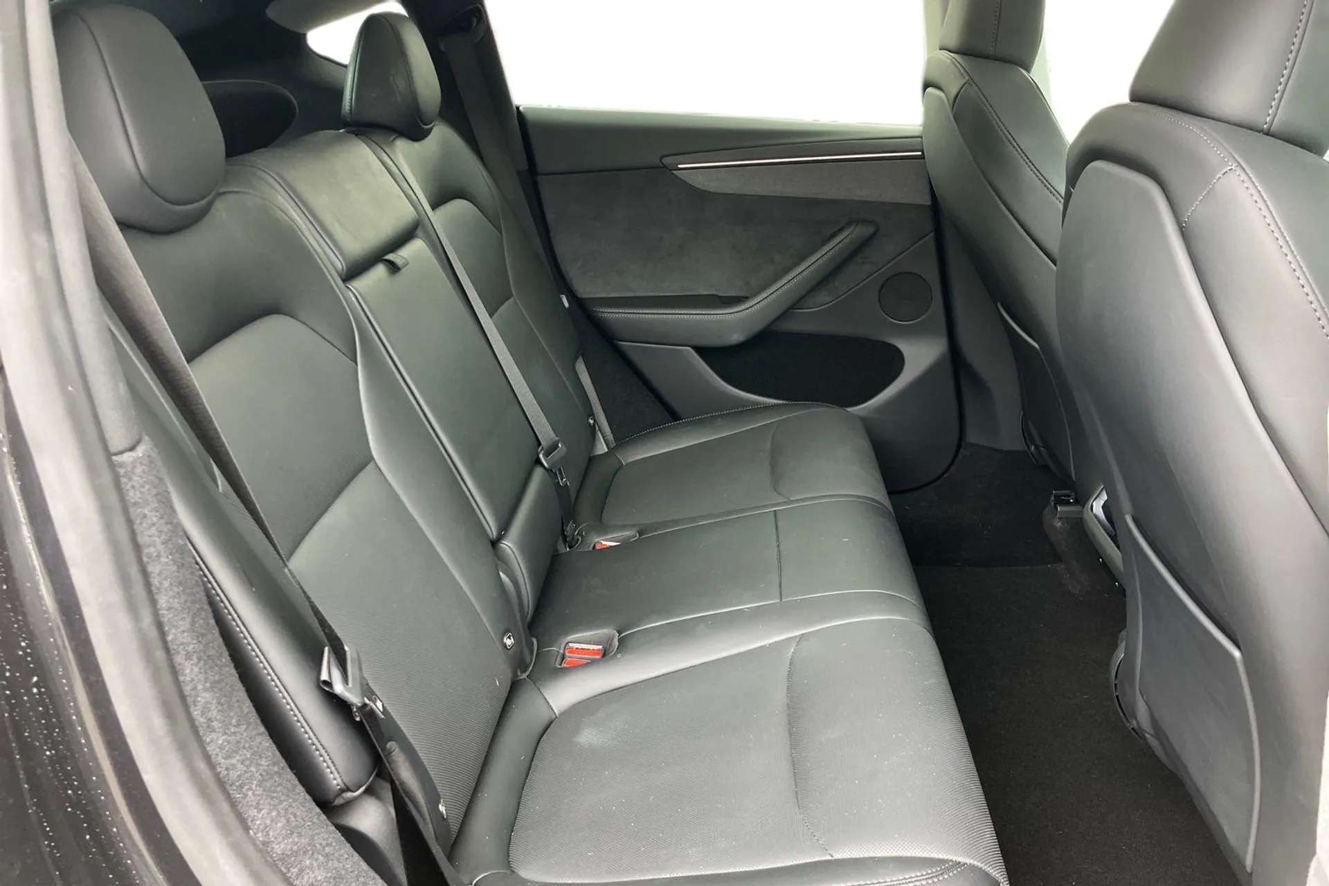 2025 TESLA MODEL Y 2025 TESLA MODEL Y