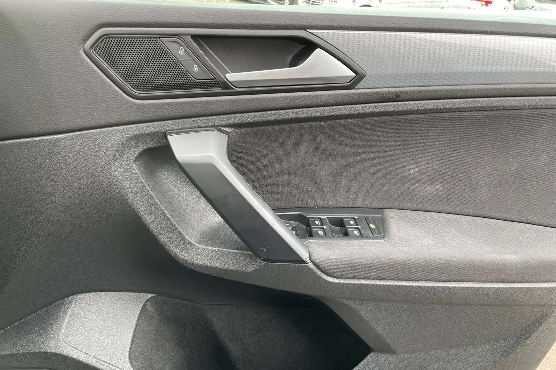 2021 VOLKSWAGEN TIGUAN 2021 VOLKSWAGEN TIGUAN