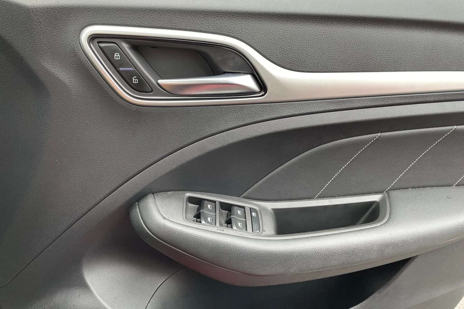 2020 MG MOTOR UK ZS 2020 MG MOTOR UK ZS