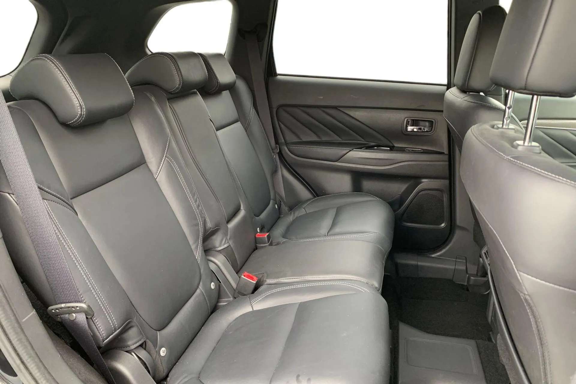 2021 MITSUBISHI OUTLANDER 2021 MITSUBISHI OUTLANDER