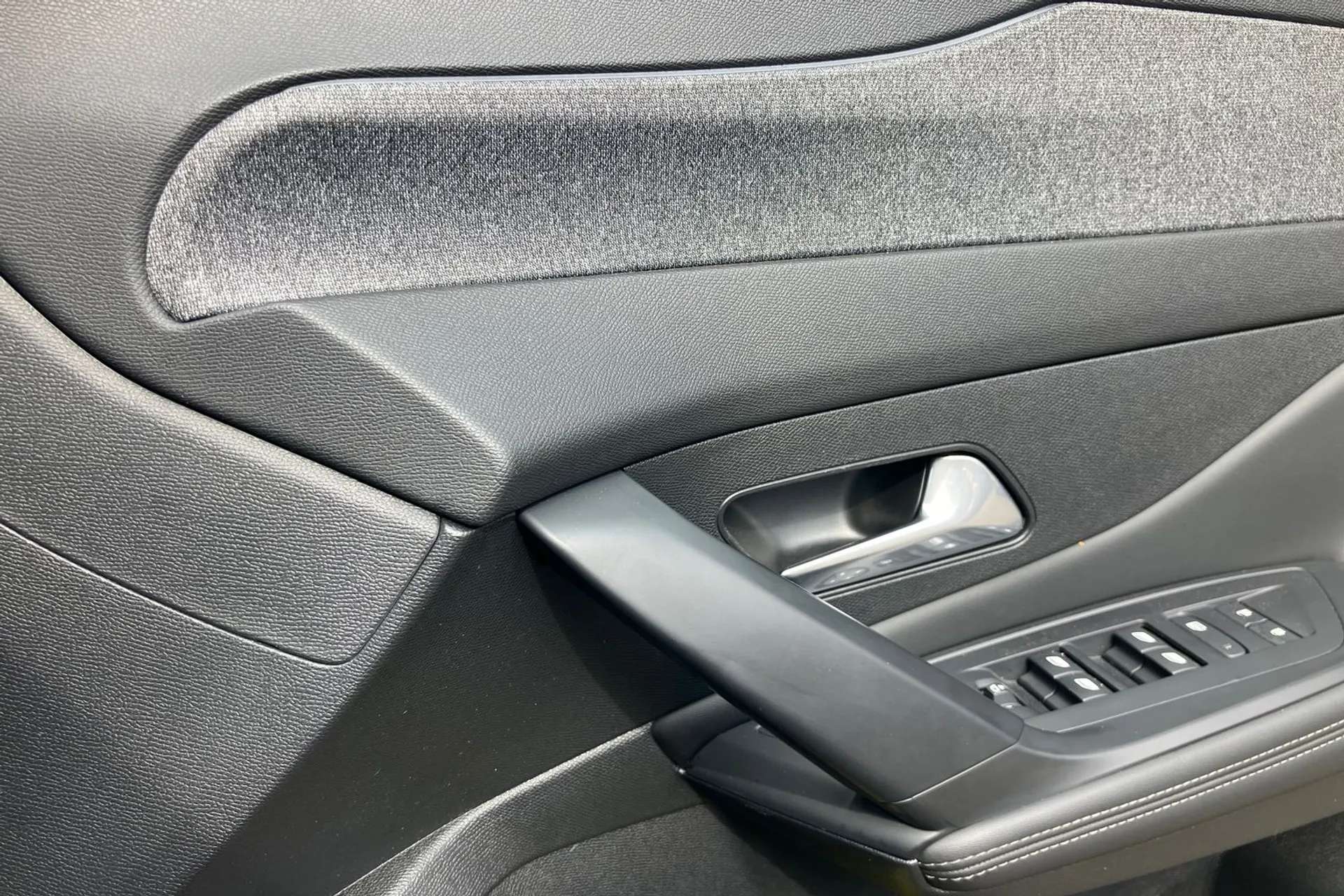 2023 PEUGEOT 408 2023 PEUGEOT 408
