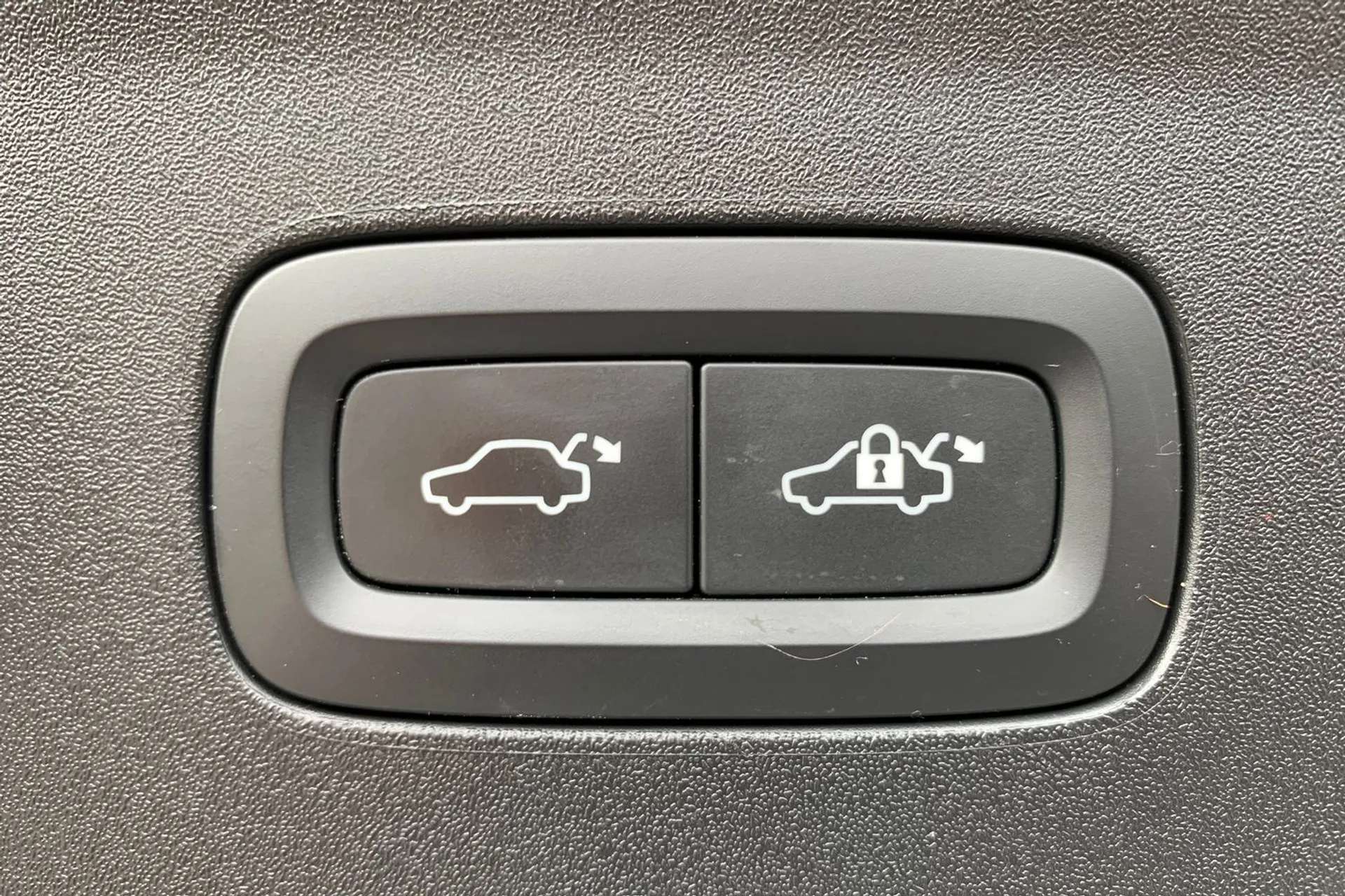 2023 POLESTAR 2 2023 POLESTAR 2