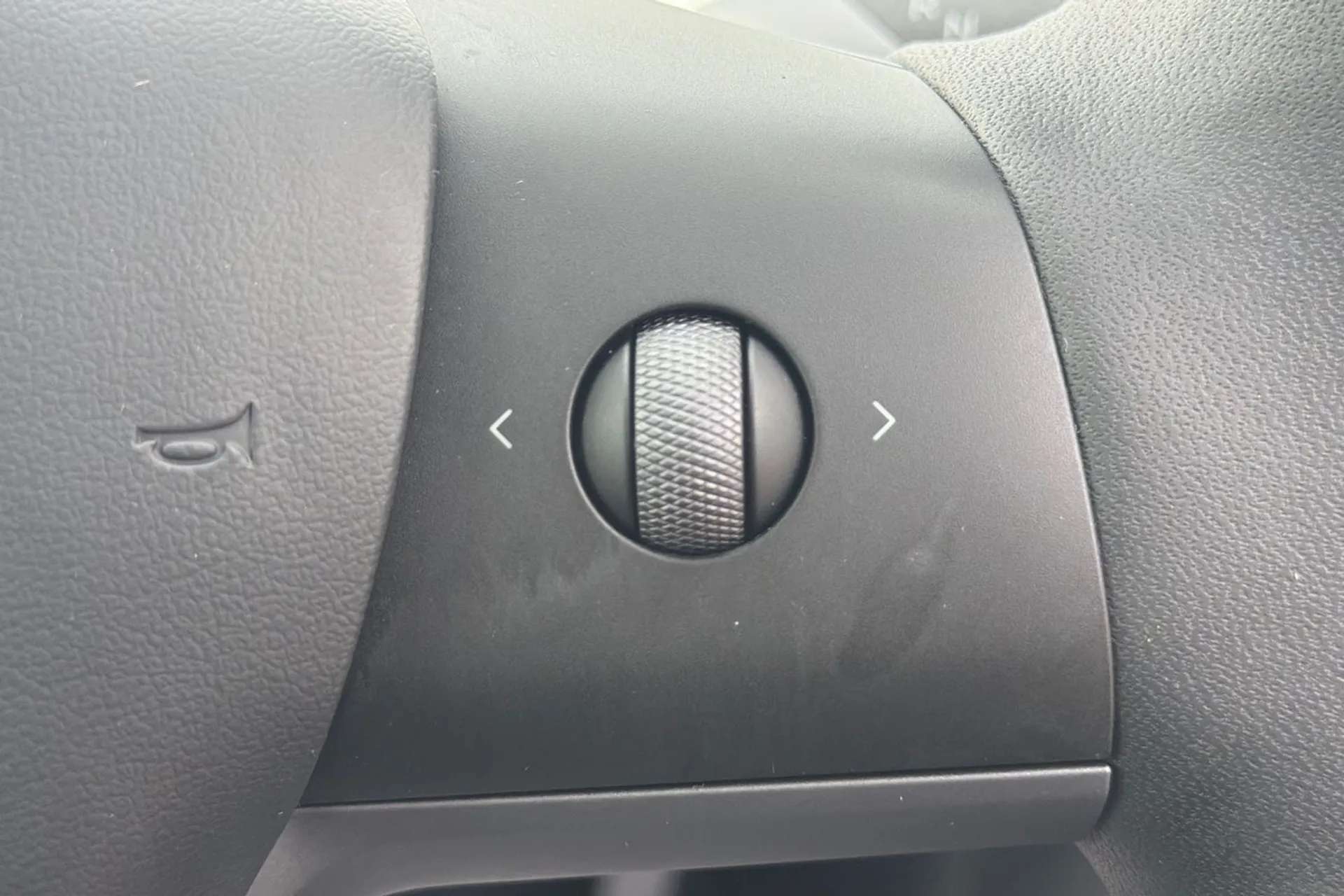 2023 TESLA MODEL Y 2023 TESLA MODEL Y